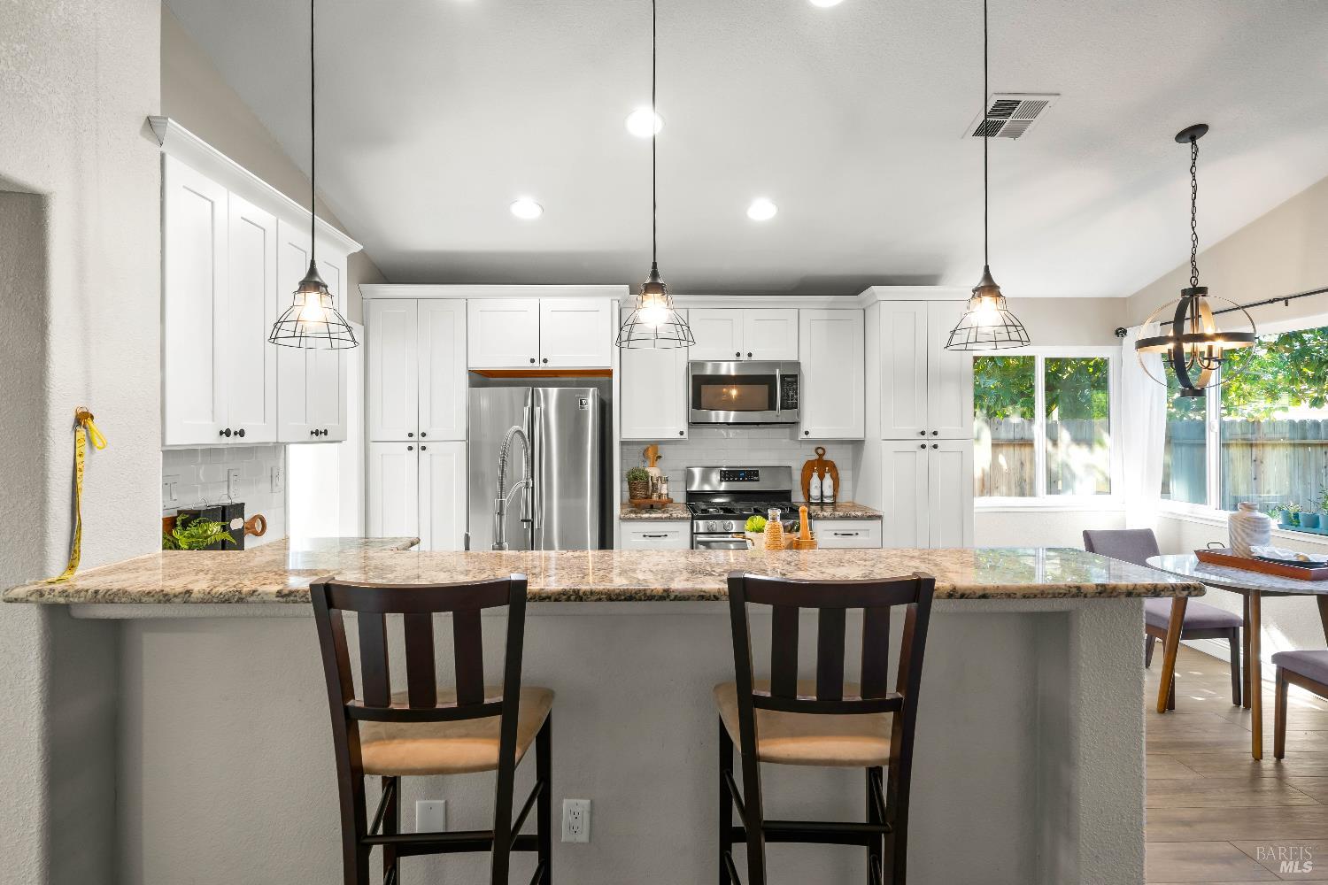 Detail Gallery Image 21 of 68 For 736 Notre Dame Dr, Vacaville,  CA 95687 - 4 Beds | 2 Baths