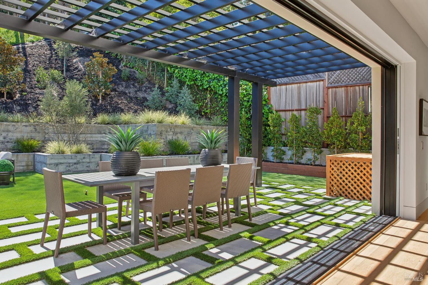 Detail Gallery Image 84 of 94 For 317 Redwood Ave, Corte Madera,  CA 94925 - 4 Beds | 3/1 Baths