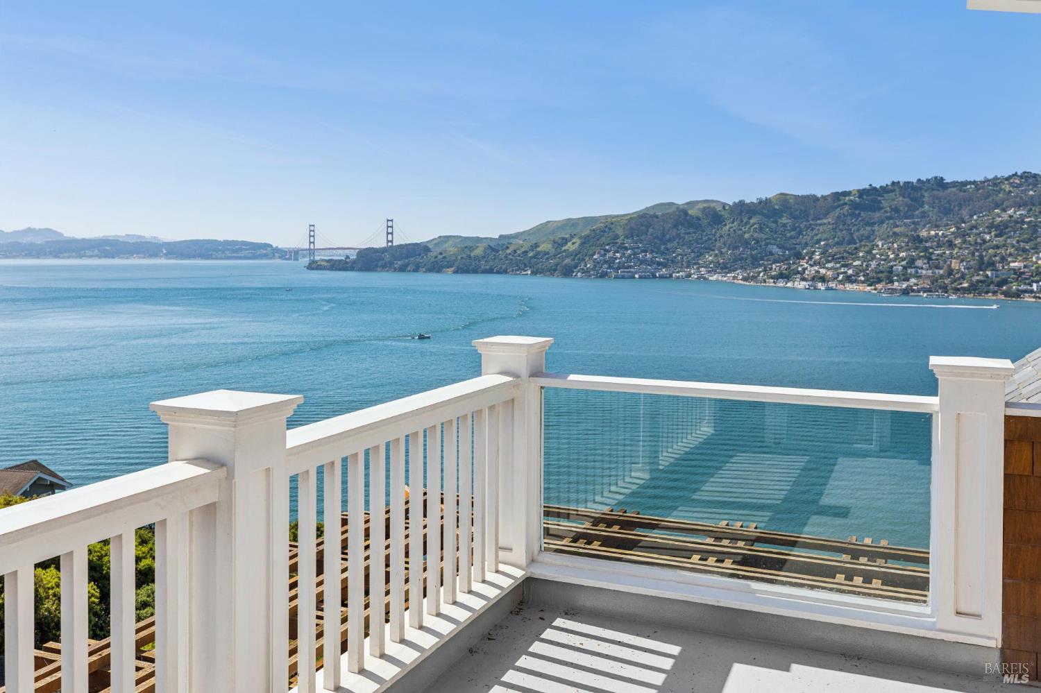 Detail Gallery Image 40 of 60 For 335 Golden Gate Ave, Belvedere,  CA 94920 - 4 Beds | 4/1 Baths