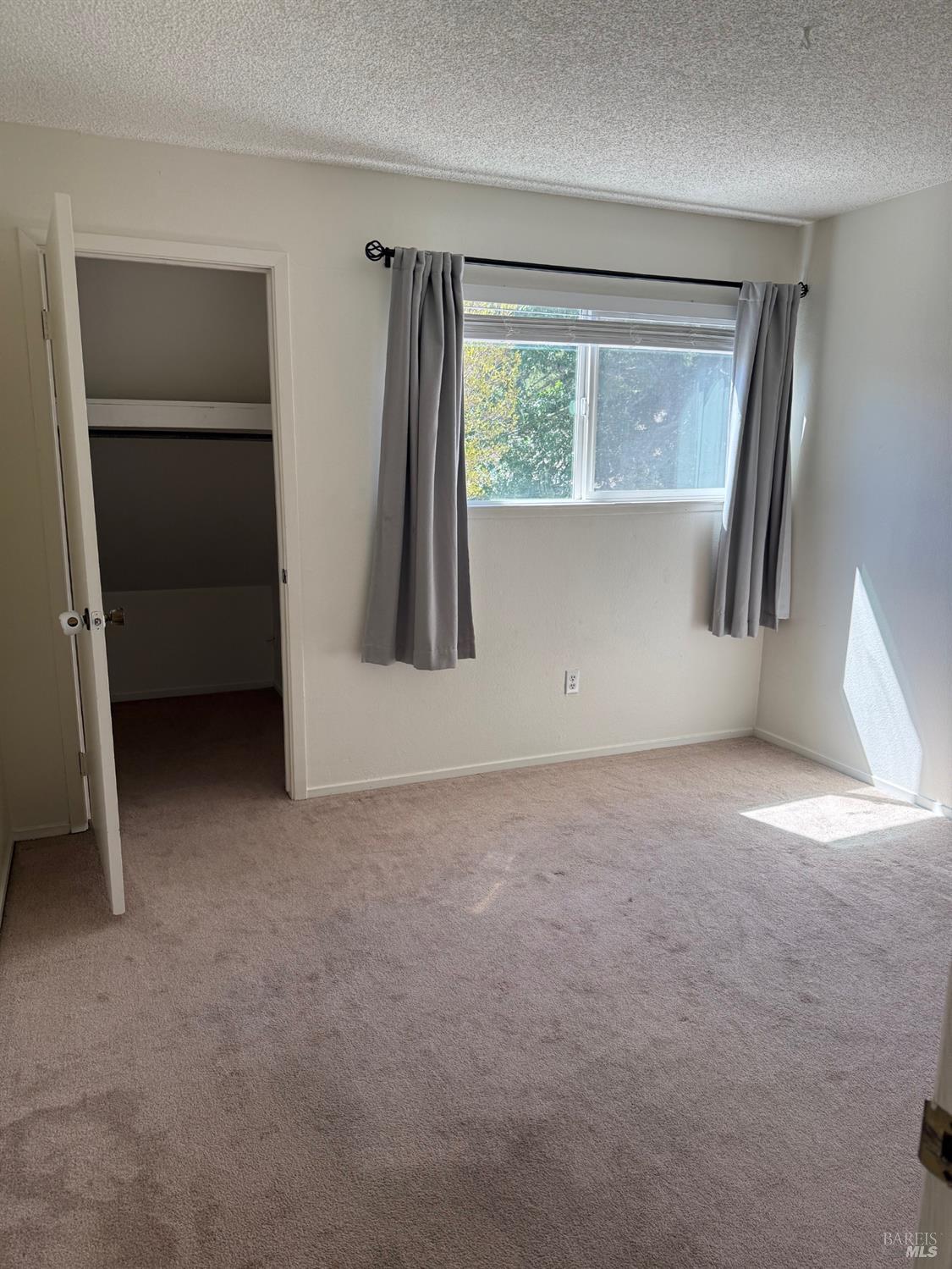 Detail Gallery Image 13 of 16 For 1916 Knolls Dr, Santa Rosa,  CA 95405 - 2 Beds | 1/1 Baths