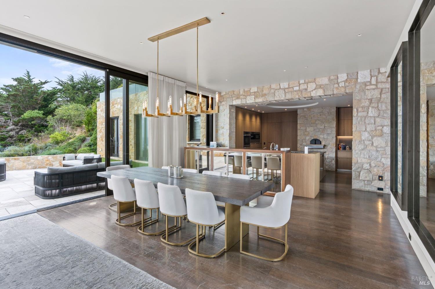 Detail Gallery Image 21 of 35 For 230 Highway 1 Unkn, Carmel,  CA 93923 - 5 Beds | 5 Baths