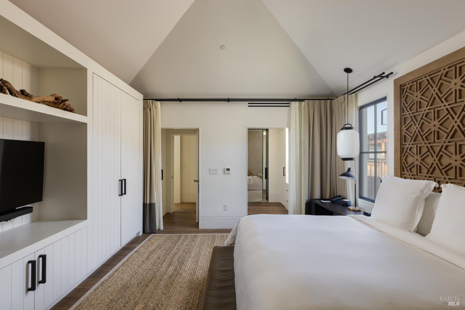 Detail Gallery Image 24 of 40 For 21 Lawley Ln, Calistoga,  CA 94515 - 4 Beds | 4/1 Baths