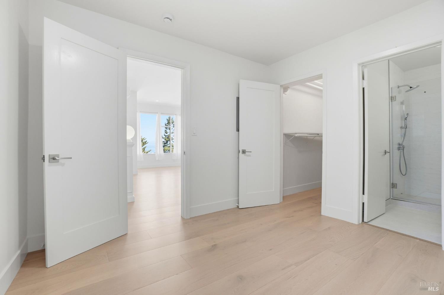 Detail Gallery Image 16 of 36 For 172 Bella Vista Ave #C,  Belvedere,  CA 94920 - 2 Beds | 2 Baths