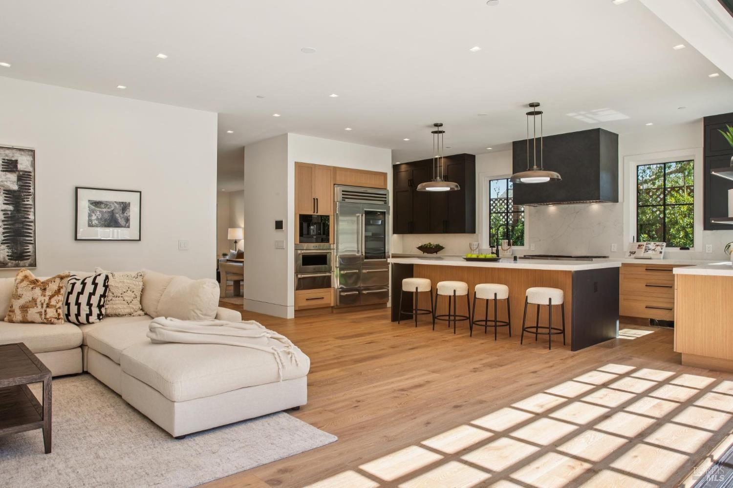 Detail Gallery Image 41 of 94 For 317 Redwood Ave, Corte Madera,  CA 94925 - 4 Beds | 3/1 Baths