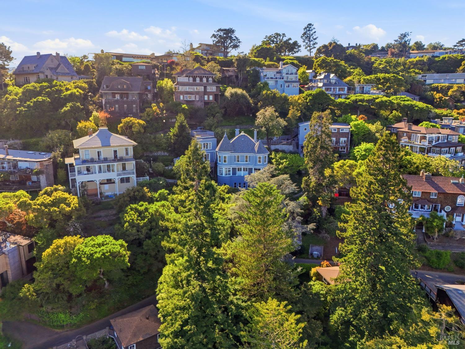 Detail Gallery Image 34 of 36 For 172 Bella Vista Ave #C,  Belvedere,  CA 94920 - 2 Beds | 2 Baths