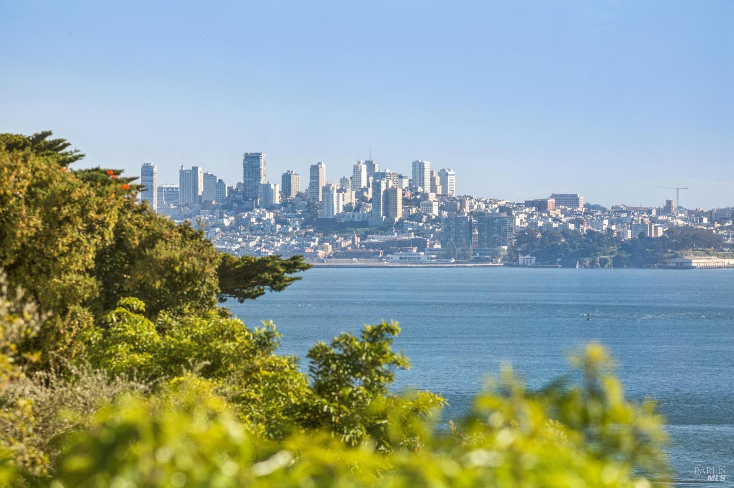 Detail Gallery Image 50 of 60 For 335 Golden Gate Ave, Belvedere,  CA 94920 - 4 Beds | 4/1 Baths