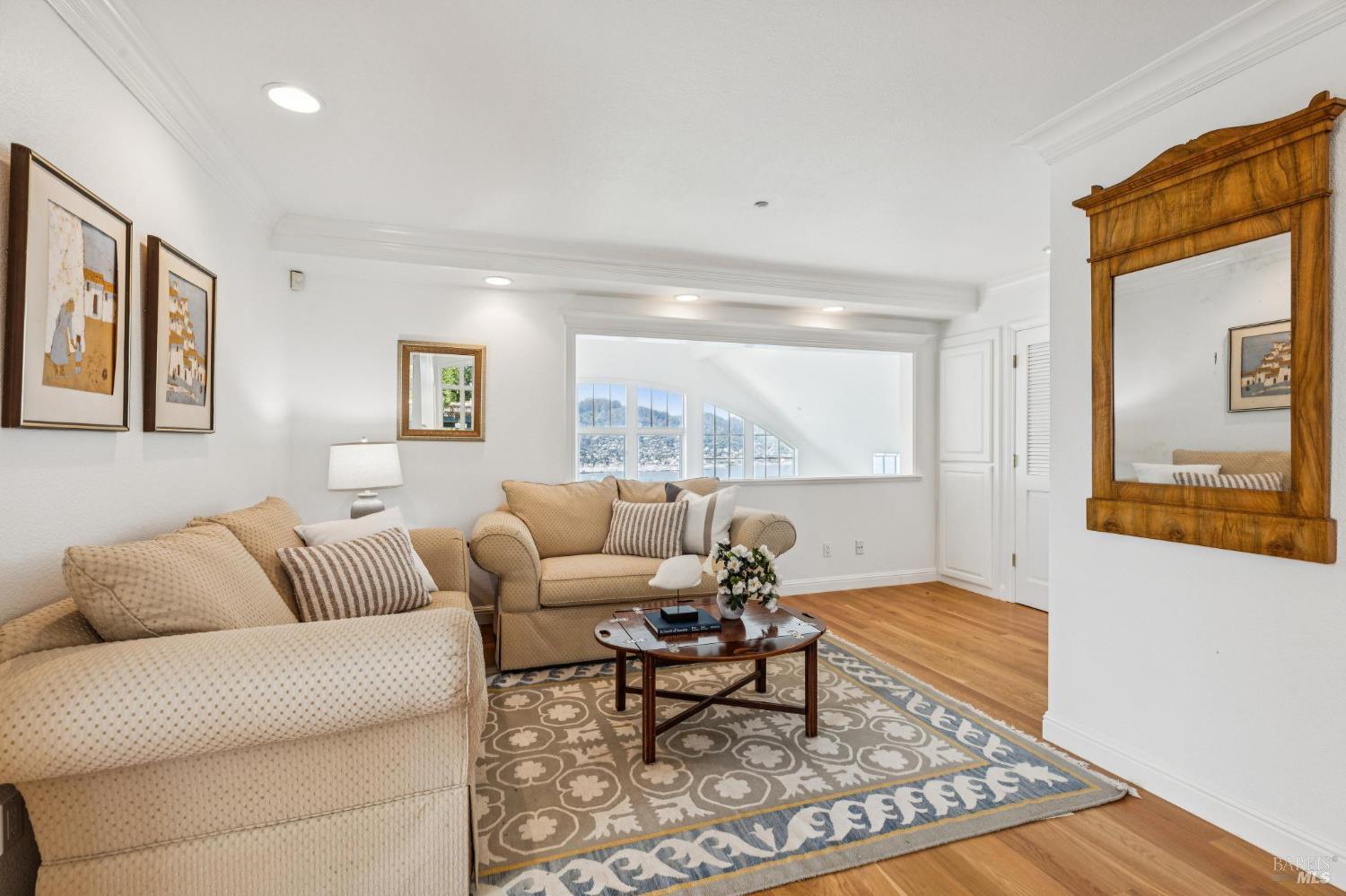 Detail Gallery Image 44 of 60 For 335 Golden Gate Ave, Belvedere,  CA 94920 - 4 Beds | 4/1 Baths