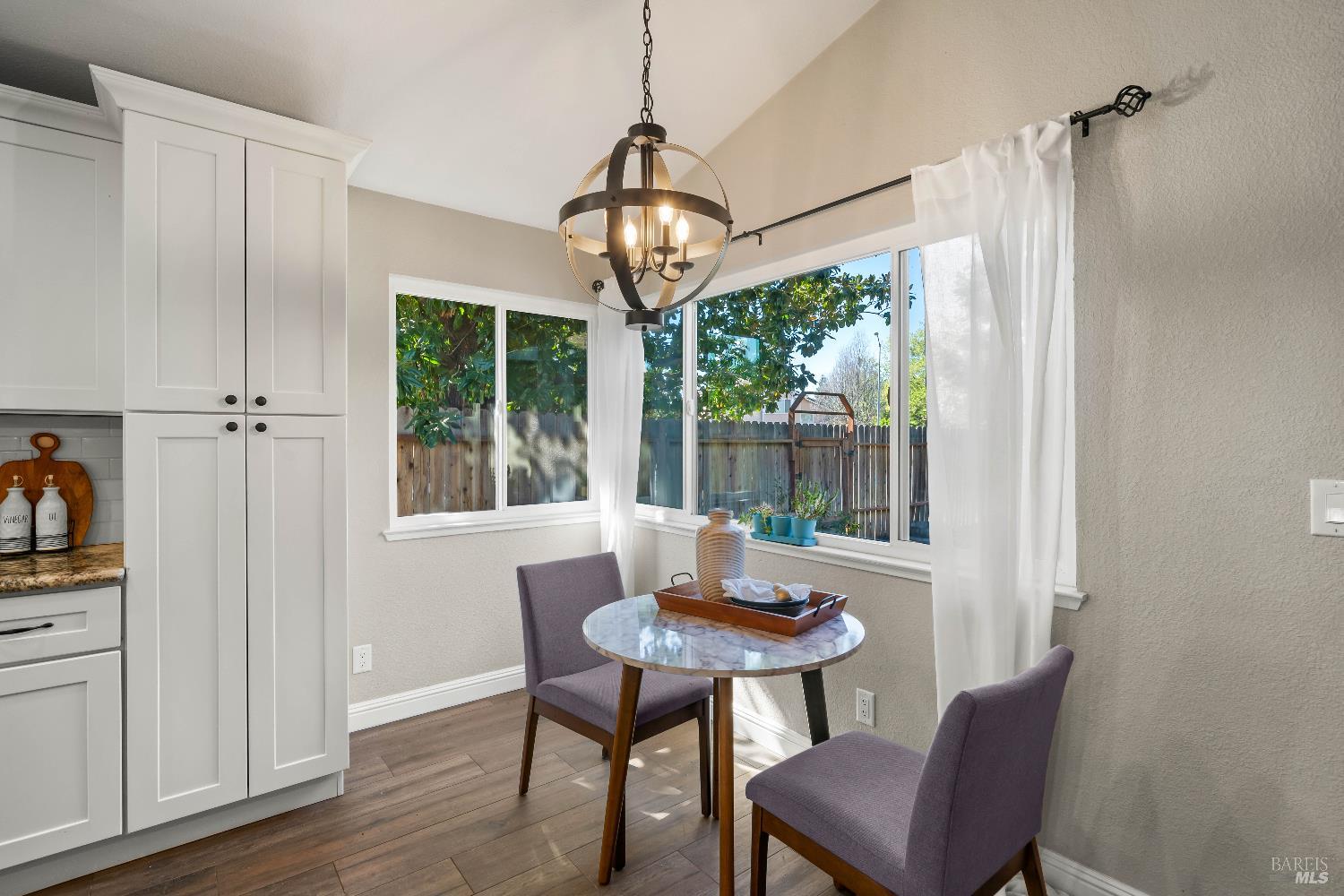 Detail Gallery Image 28 of 68 For 736 Notre Dame Dr, Vacaville,  CA 95687 - 4 Beds | 2 Baths