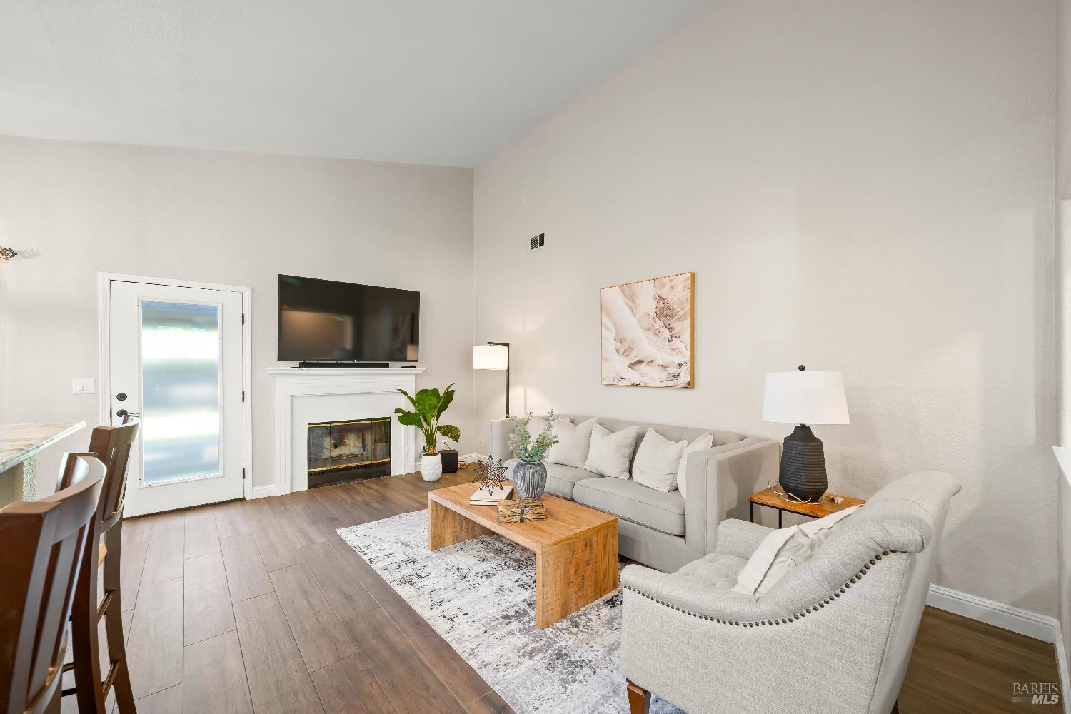 Detail Gallery Image 19 of 68 For 736 Notre Dame Dr, Vacaville,  CA 95687 - 4 Beds | 2 Baths