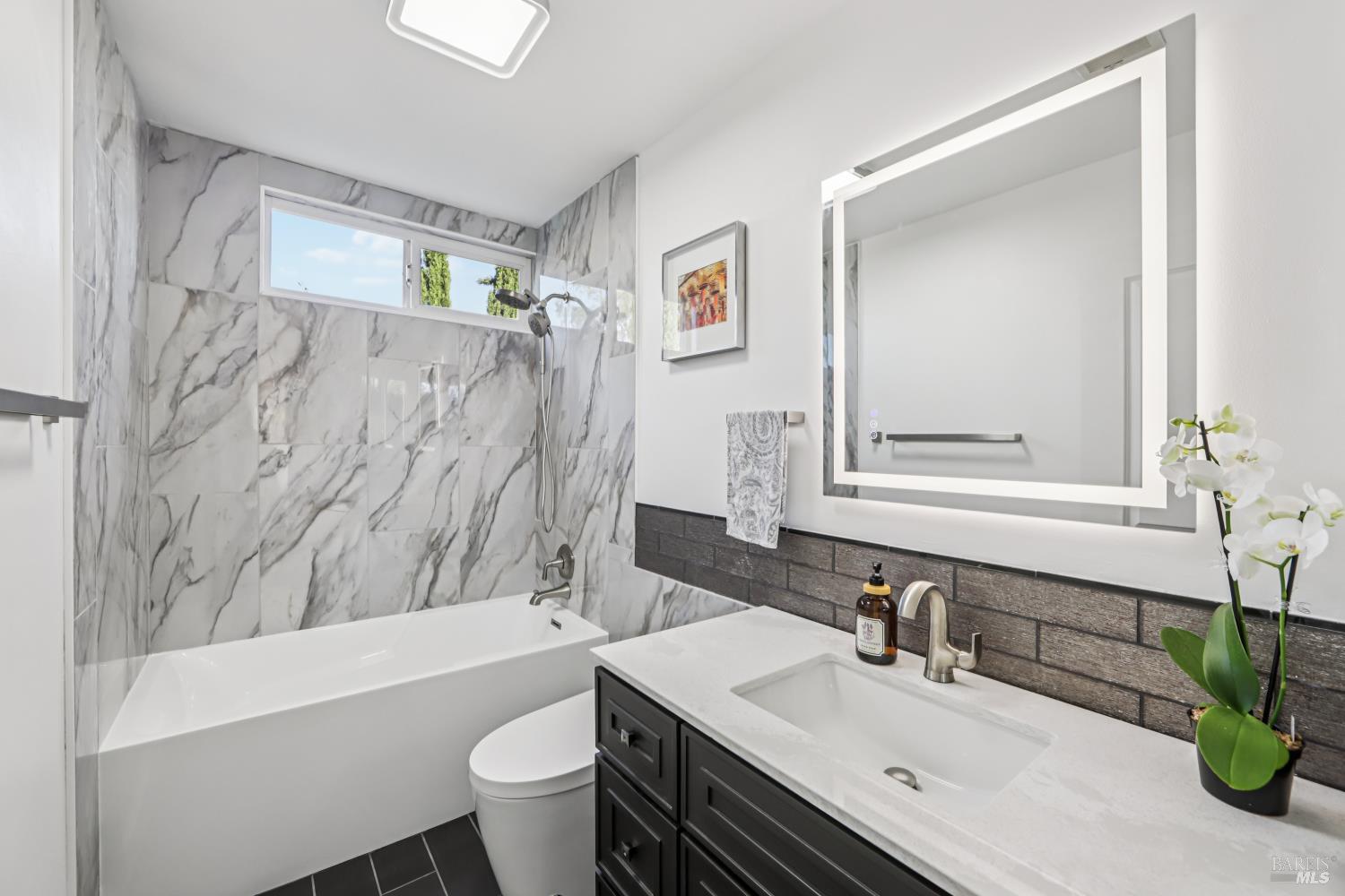 Detail Gallery Image 41 of 87 For 212 Eaton Ct, Benicia,  CA 94510 - 3 Beds | 2 Baths