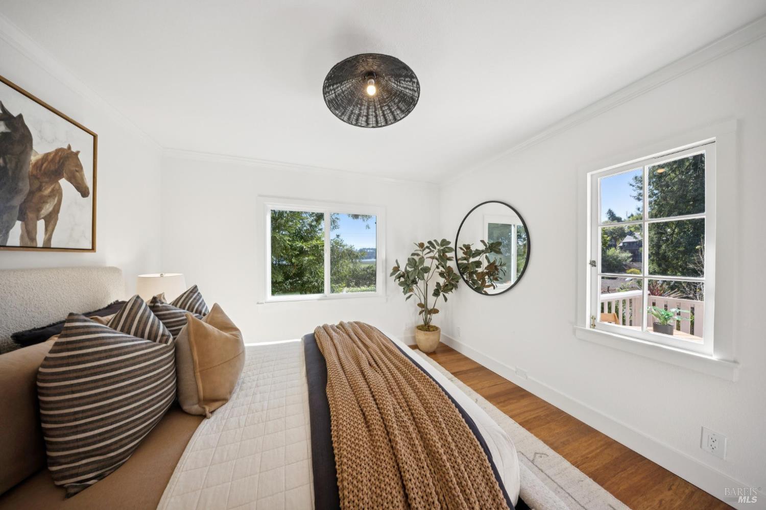 Detail Gallery Image 15 of 36 For 152 Almonte Blvd, Mill Valley,  CA 94941 - 3 Beds | 3 Baths