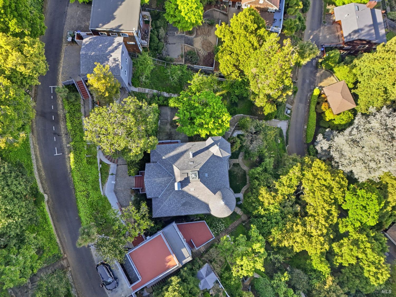 Detail Gallery Image 36 of 36 For 172 Bella Vista Ave #C,  Belvedere,  CA 94920 - 2 Beds | 2 Baths