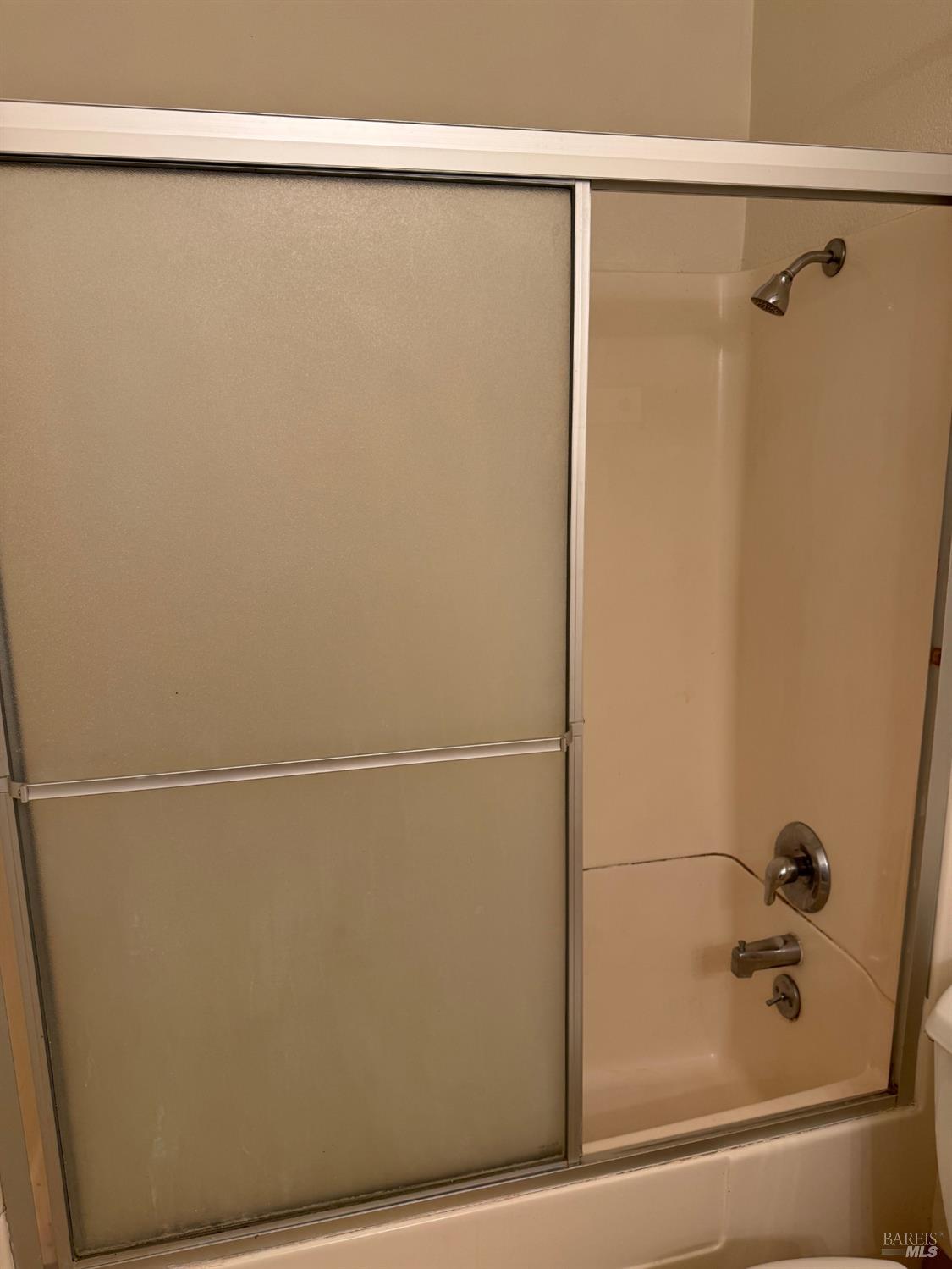 Detail Gallery Image 15 of 16 For 1916 Knolls Dr, Santa Rosa,  CA 95405 - 2 Beds | 1/1 Baths