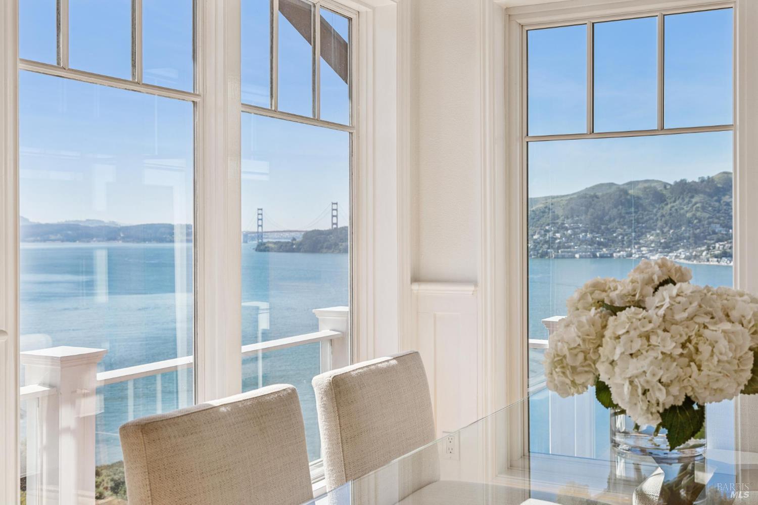 Detail Gallery Image 11 of 60 For 335 Golden Gate Ave, Belvedere,  CA 94920 - 4 Beds | 4/1 Baths