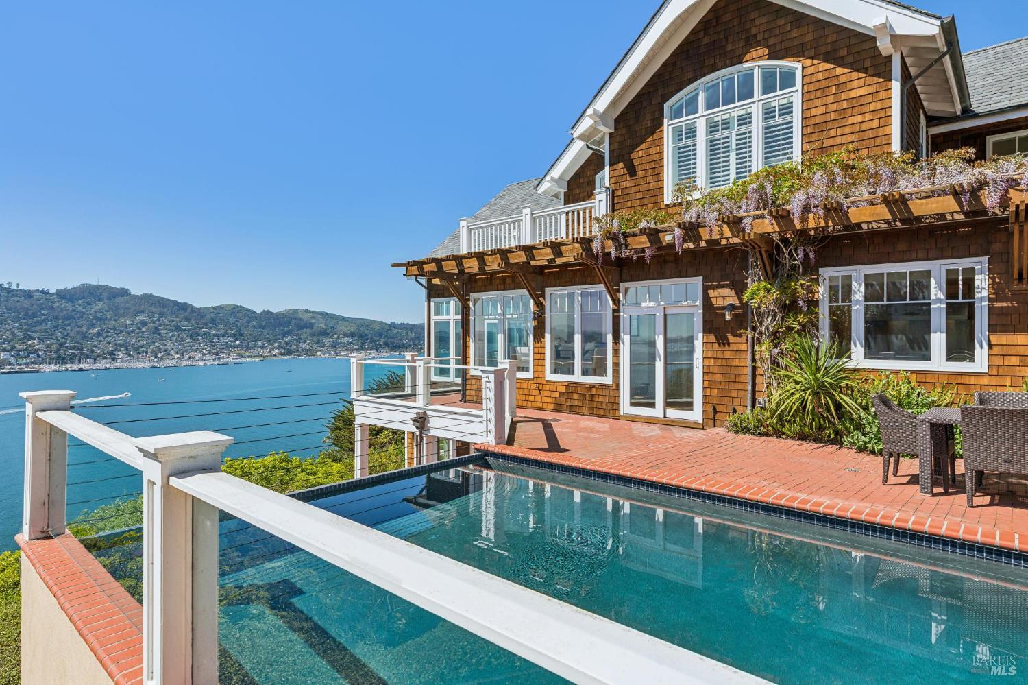 Detail Gallery Image 28 of 60 For 335 Golden Gate Ave, Belvedere,  CA 94920 - 4 Beds | 4/1 Baths