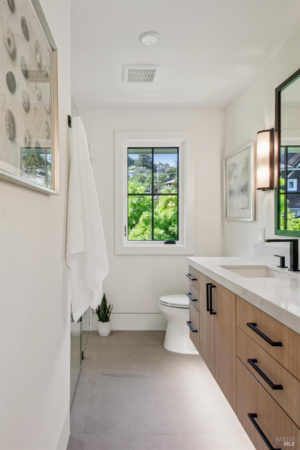 Detail Gallery Image 81 of 94 For 317 Redwood Ave, Corte Madera,  CA 94925 - 4 Beds | 3/1 Baths