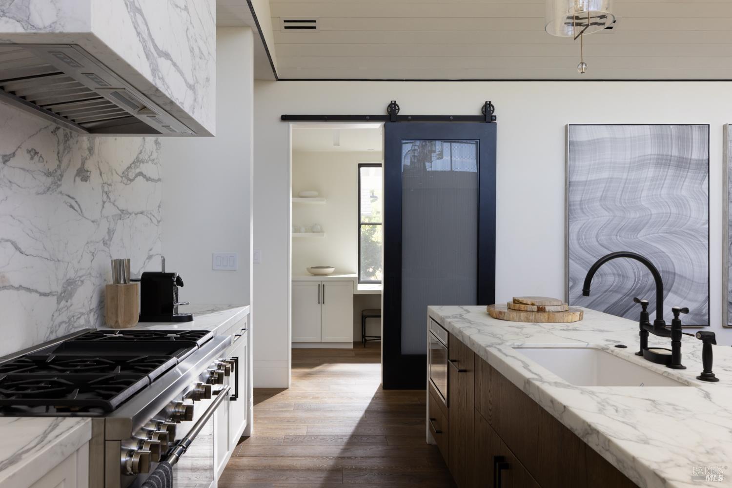 Detail Gallery Image 10 of 40 For 21 Lawley Ln, Calistoga,  CA 94515 - 4 Beds | 4/1 Baths