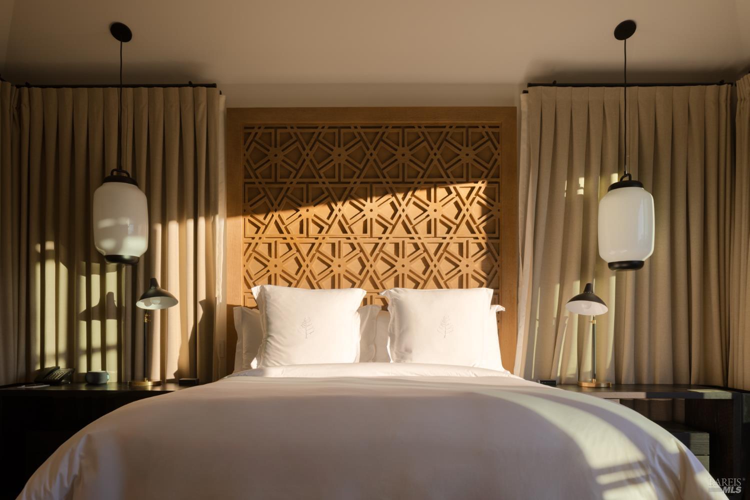 Detail Gallery Image 21 of 40 For 21 Lawley Ln, Calistoga,  CA 94515 - 4 Beds | 4/1 Baths