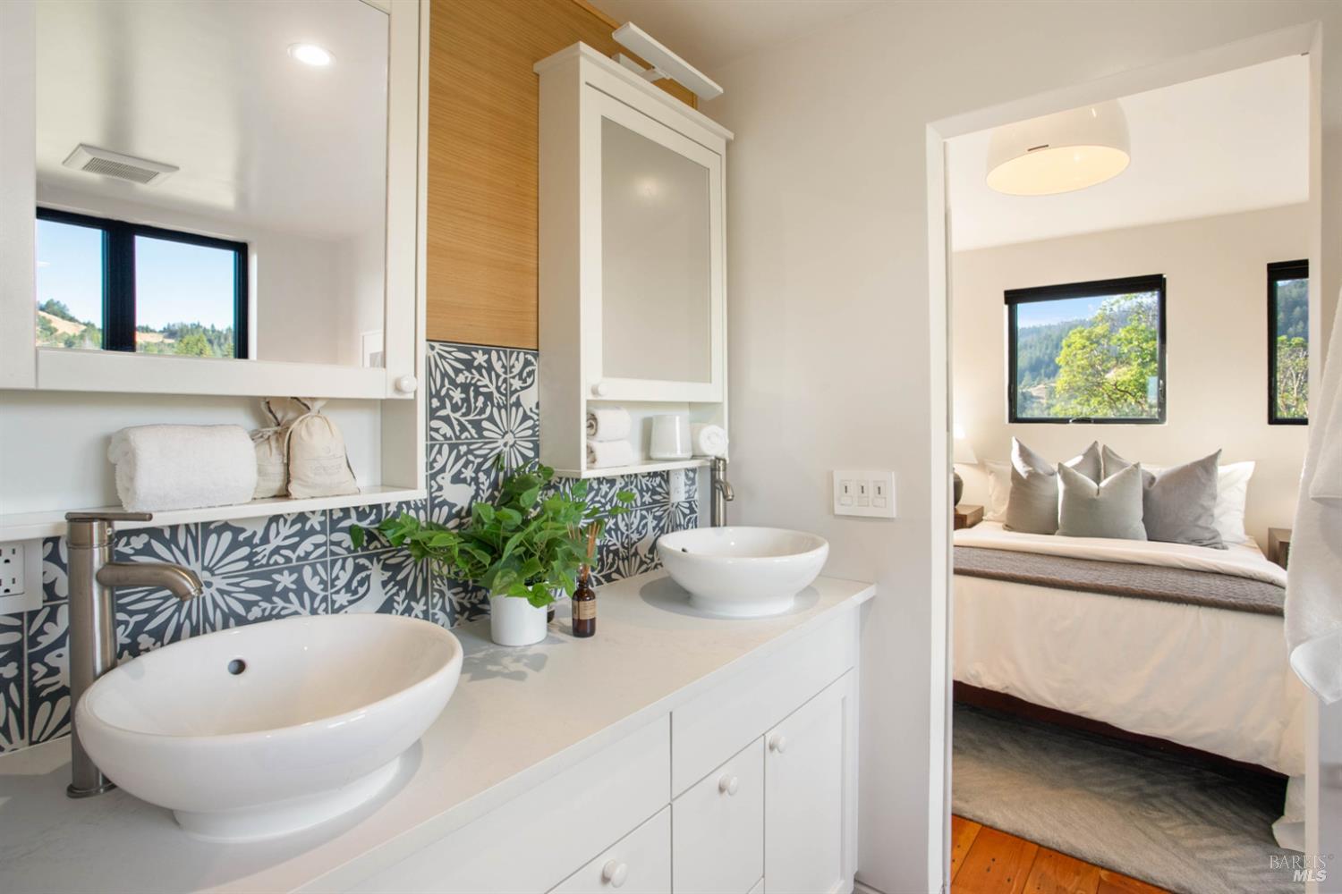 Detail Gallery Image 32 of 45 For 18200 Sweetwater Springs Rd, Guerneville,  CA 95446 - 3 Beds | 3 Baths