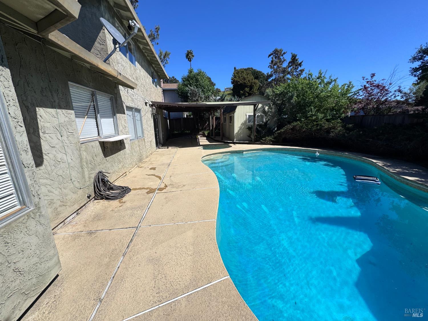 Detail Gallery Image 40 of 45 For 11 Dover Ct, Vallejo,  CA 94591 - 4 Beds | 2/1 Baths