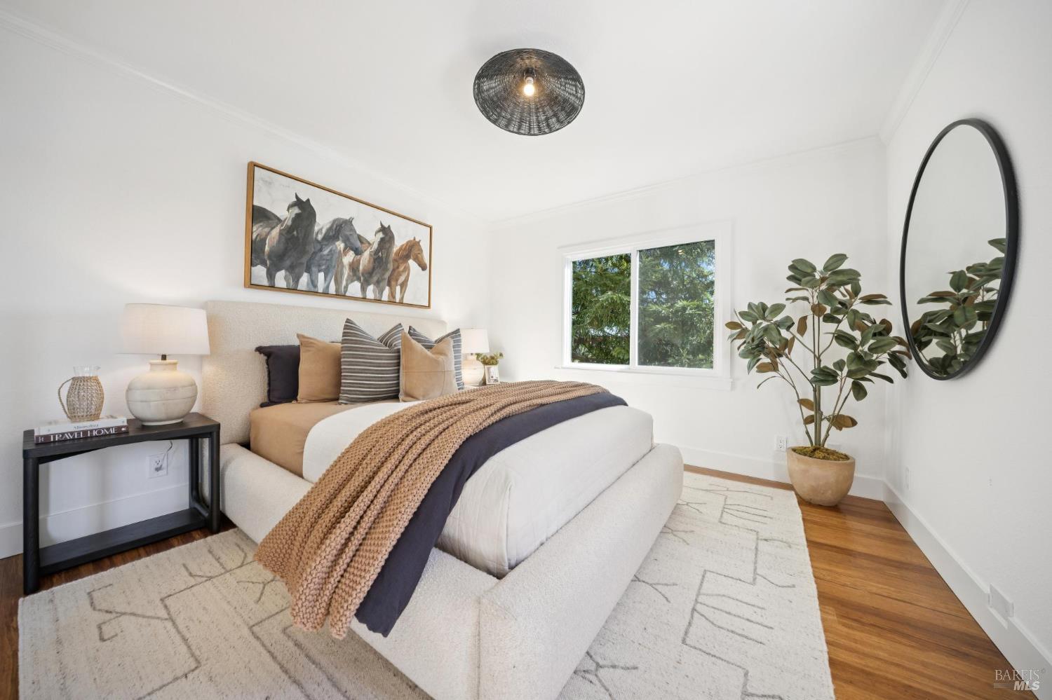 Detail Gallery Image 14 of 36 For 152 Almonte Blvd, Mill Valley,  CA 94941 - 3 Beds | 3 Baths