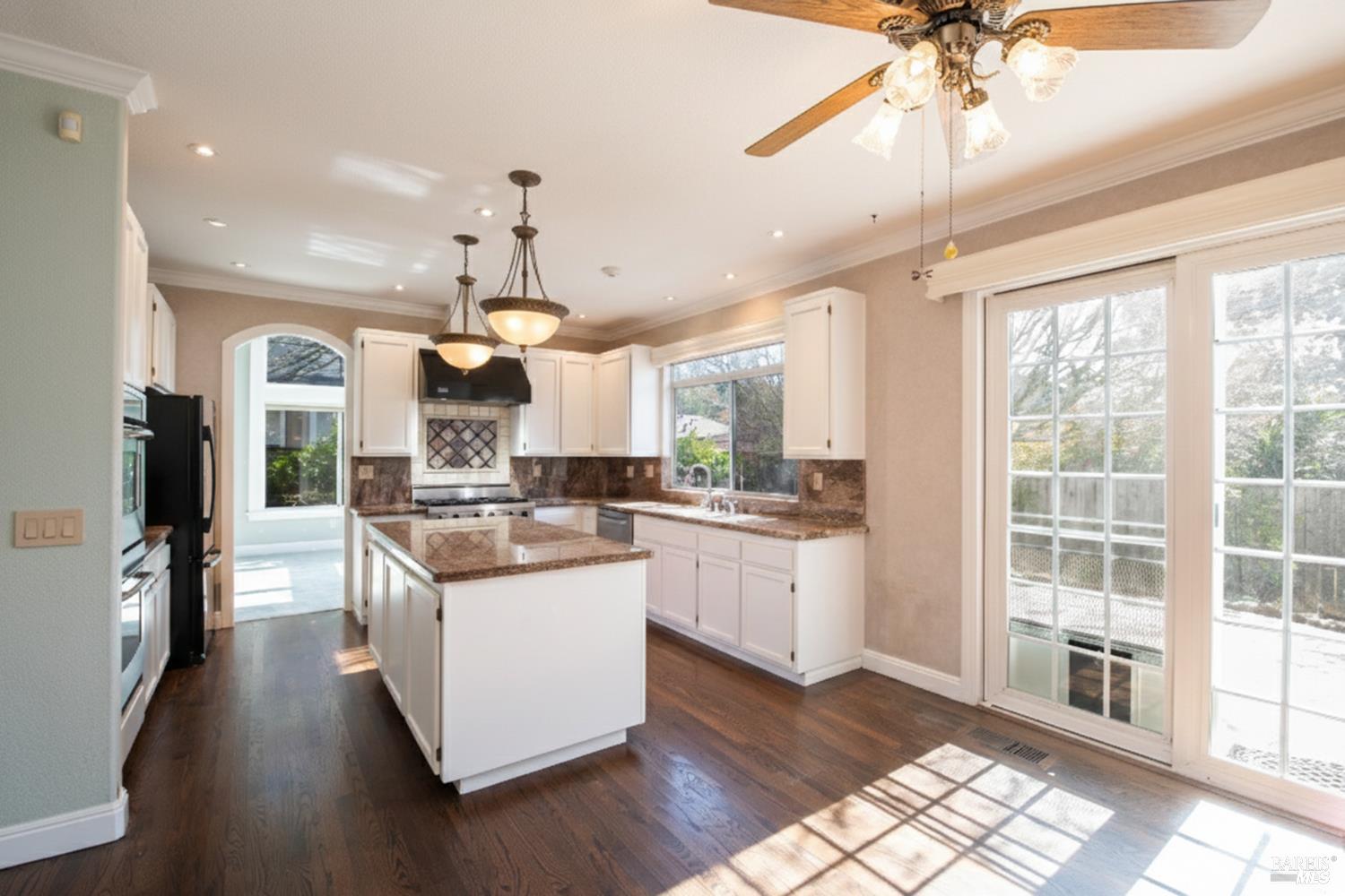 Detail Gallery Image 23 of 72 For 4604 Parktrail Ct, Santa Rosa,  CA 95405 - 4 Beds | 3 Baths