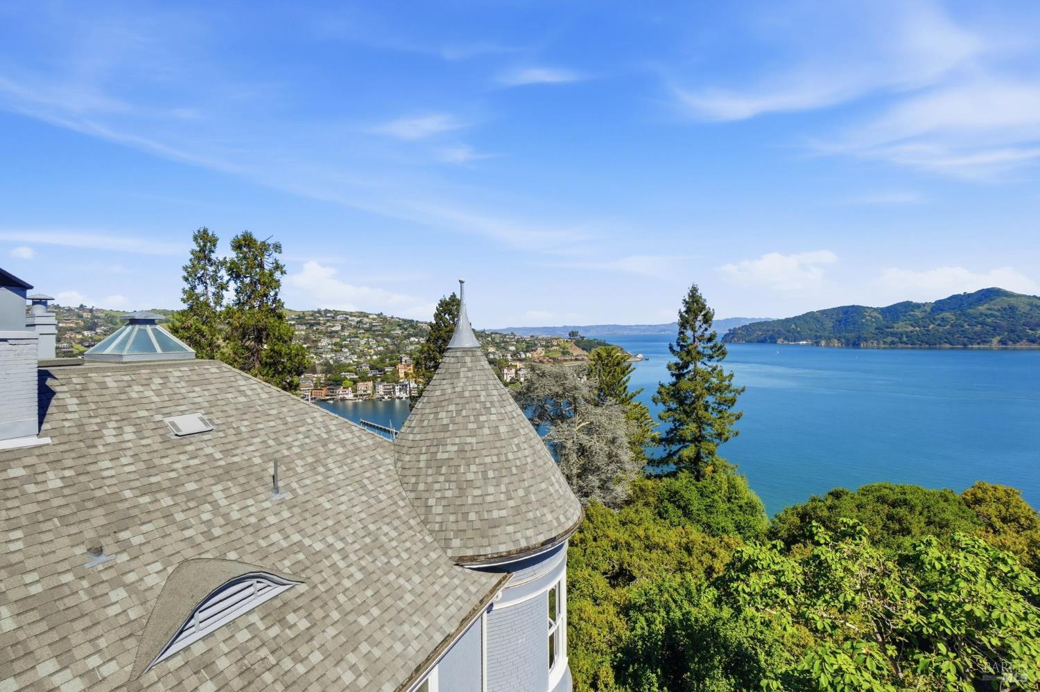 Detail Gallery Image 31 of 36 For 172 Bella Vista Ave #C,  Belvedere,  CA 94920 - 2 Beds | 2 Baths