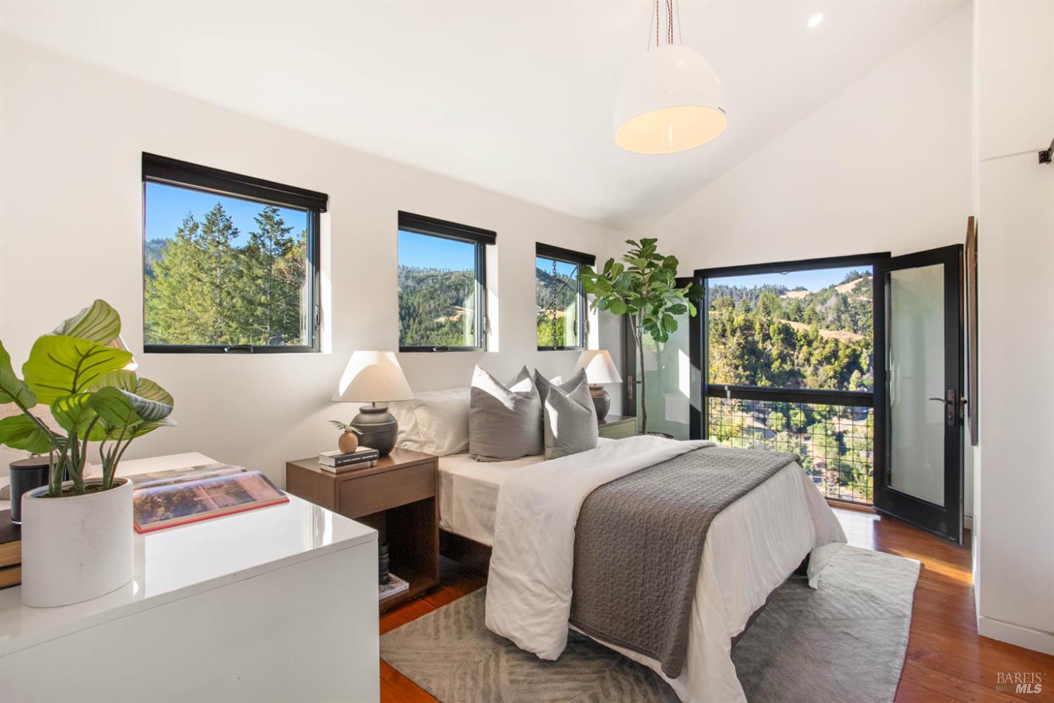 Detail Gallery Image 30 of 45 For 18200 Sweetwater Springs Rd, Guerneville,  CA 95446 - 3 Beds | 3 Baths