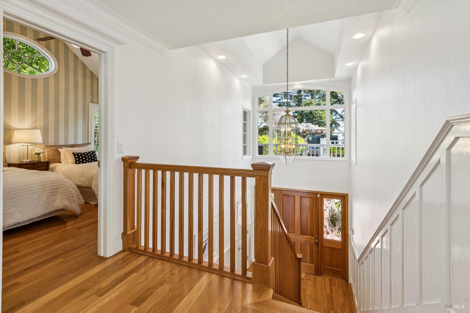 Detail Gallery Image 45 of 60 For 335 Golden Gate Ave, Belvedere,  CA 94920 - 4 Beds | 4/1 Baths