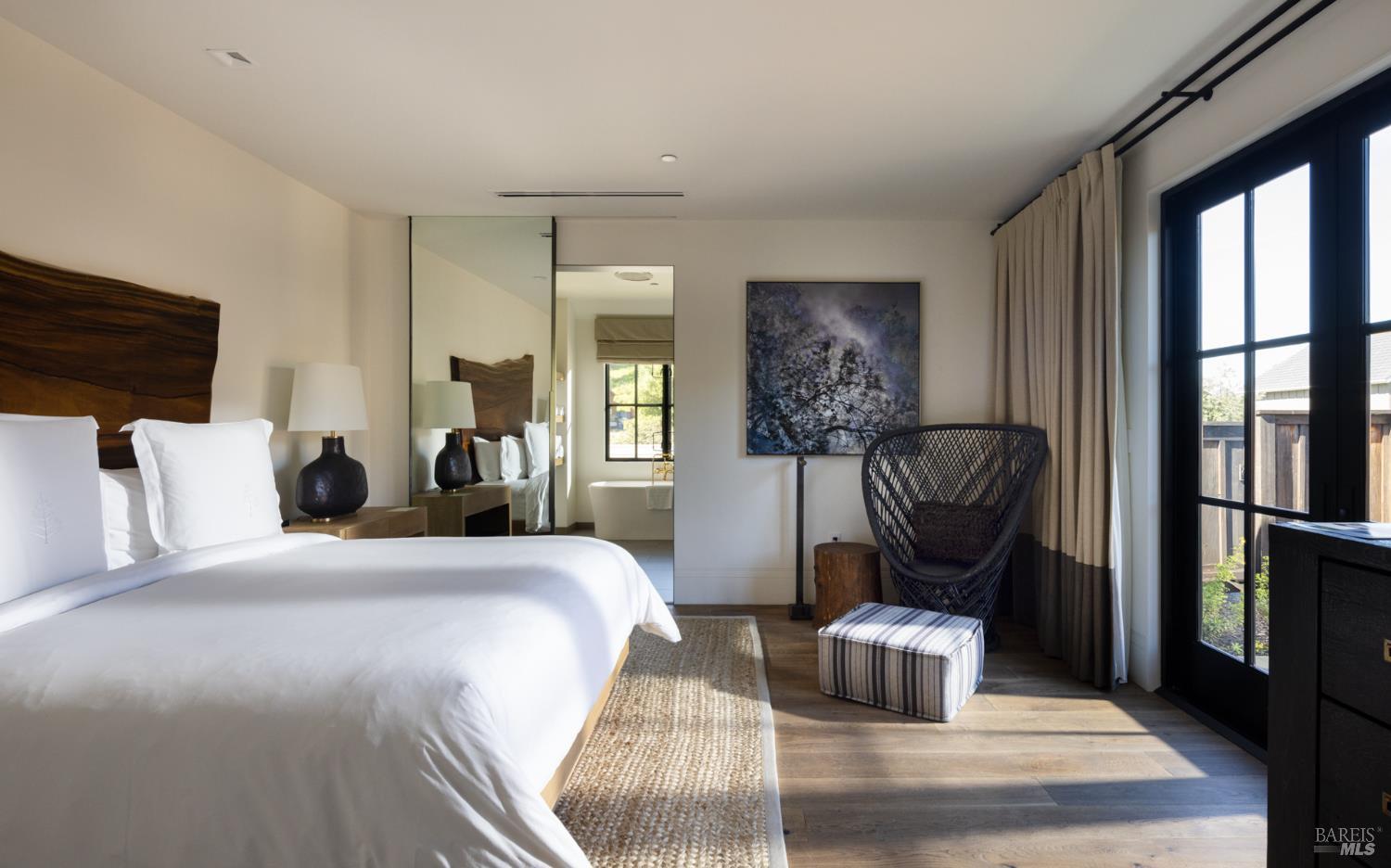 Detail Gallery Image 26 of 40 For 21 Lawley Ln, Calistoga,  CA 94515 - 4 Beds | 4/1 Baths