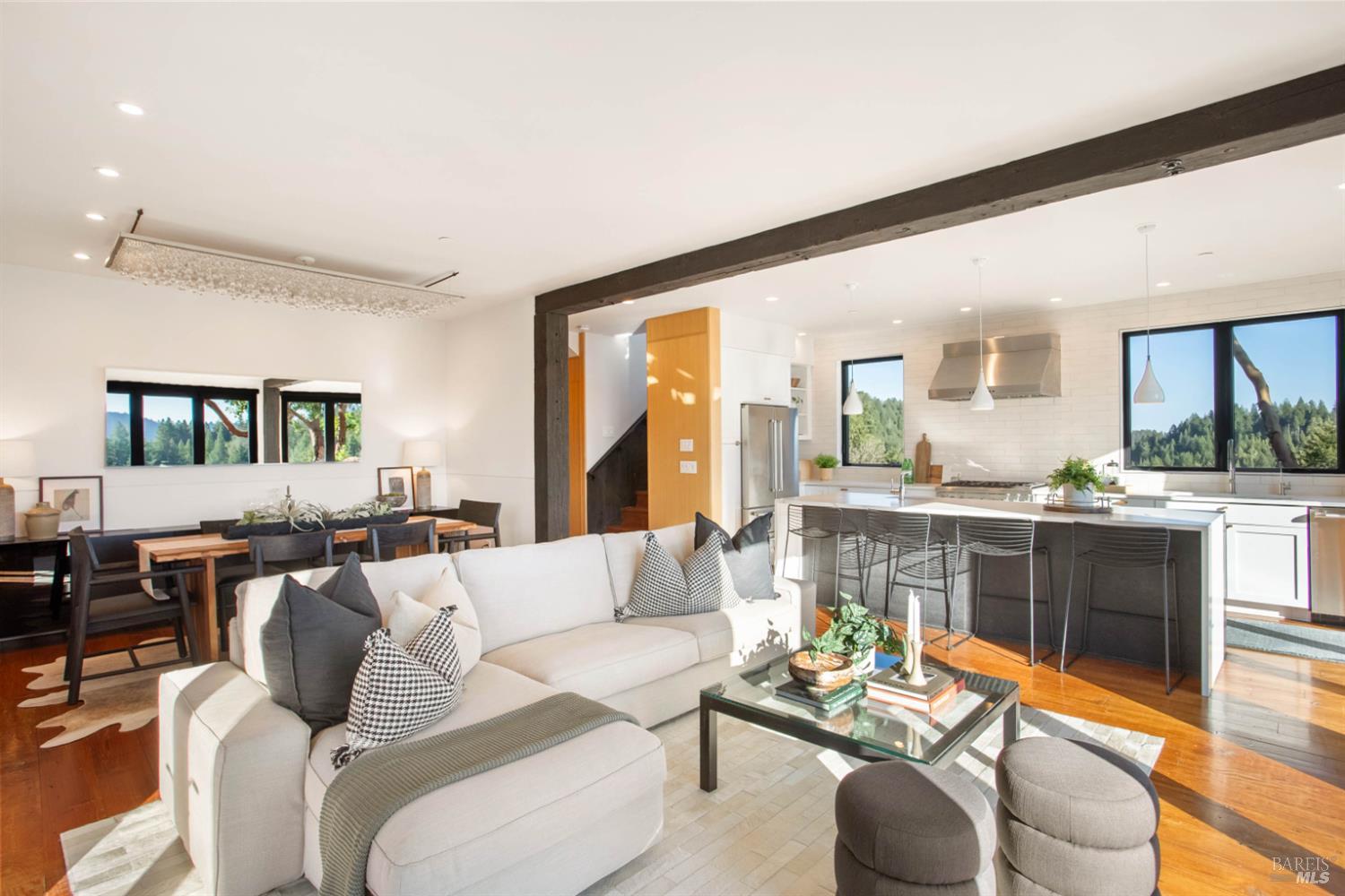 Detail Gallery Image 17 of 45 For 18200 Sweetwater Springs Rd, Guerneville,  CA 95446 - 3 Beds | 3 Baths