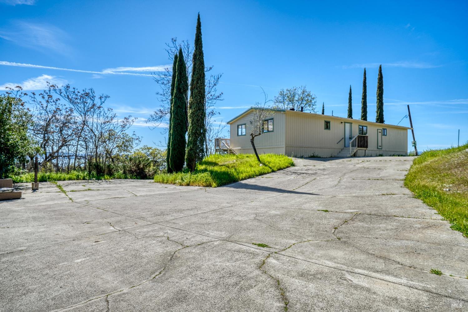 Detail Gallery Image 2 of 47 For 7047 Butte St, Nice,  CA 95464 - 3 Beds | 2 Baths