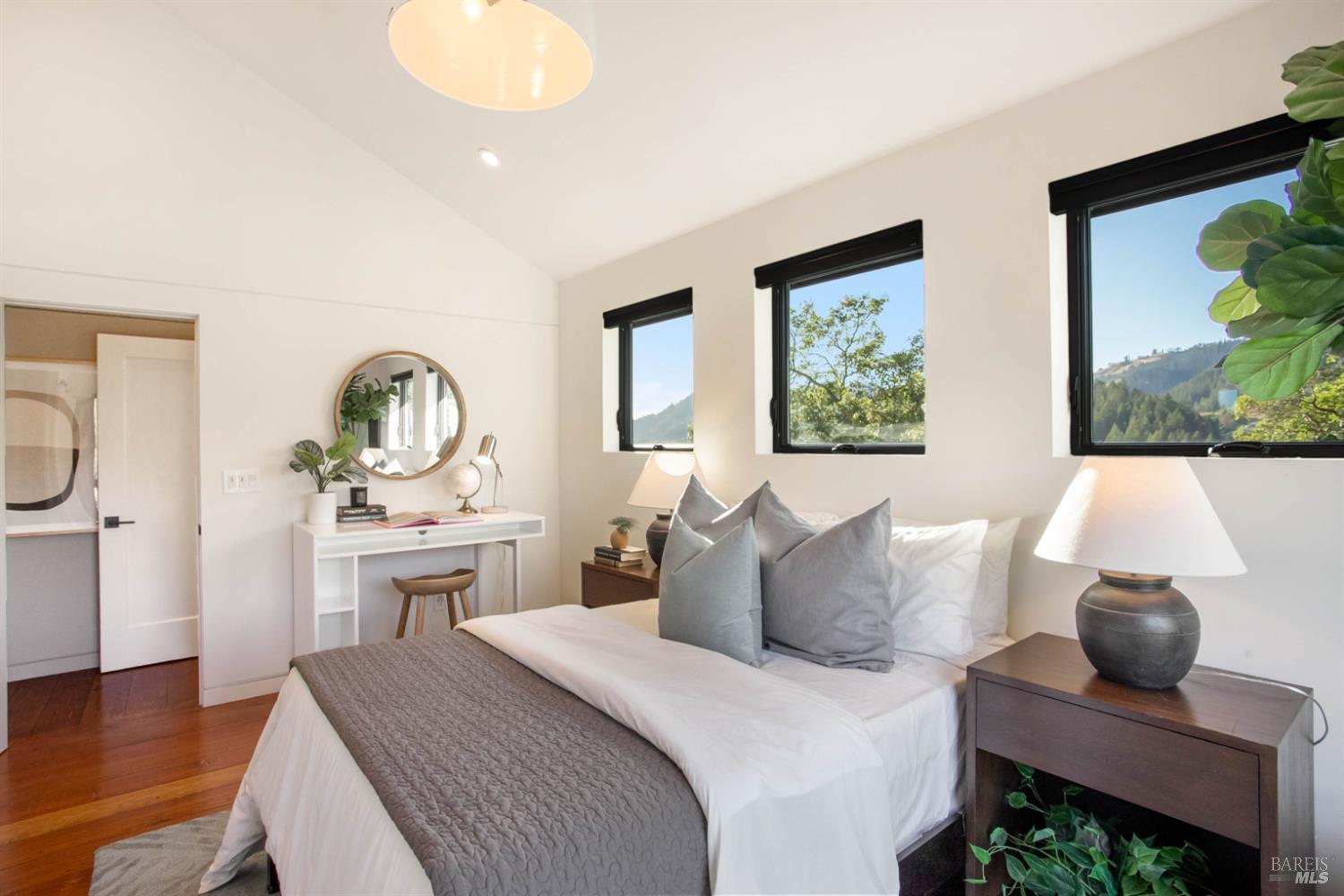 Detail Gallery Image 31 of 45 For 18200 Sweetwater Springs Rd, Guerneville,  CA 95446 - 3 Beds | 3 Baths