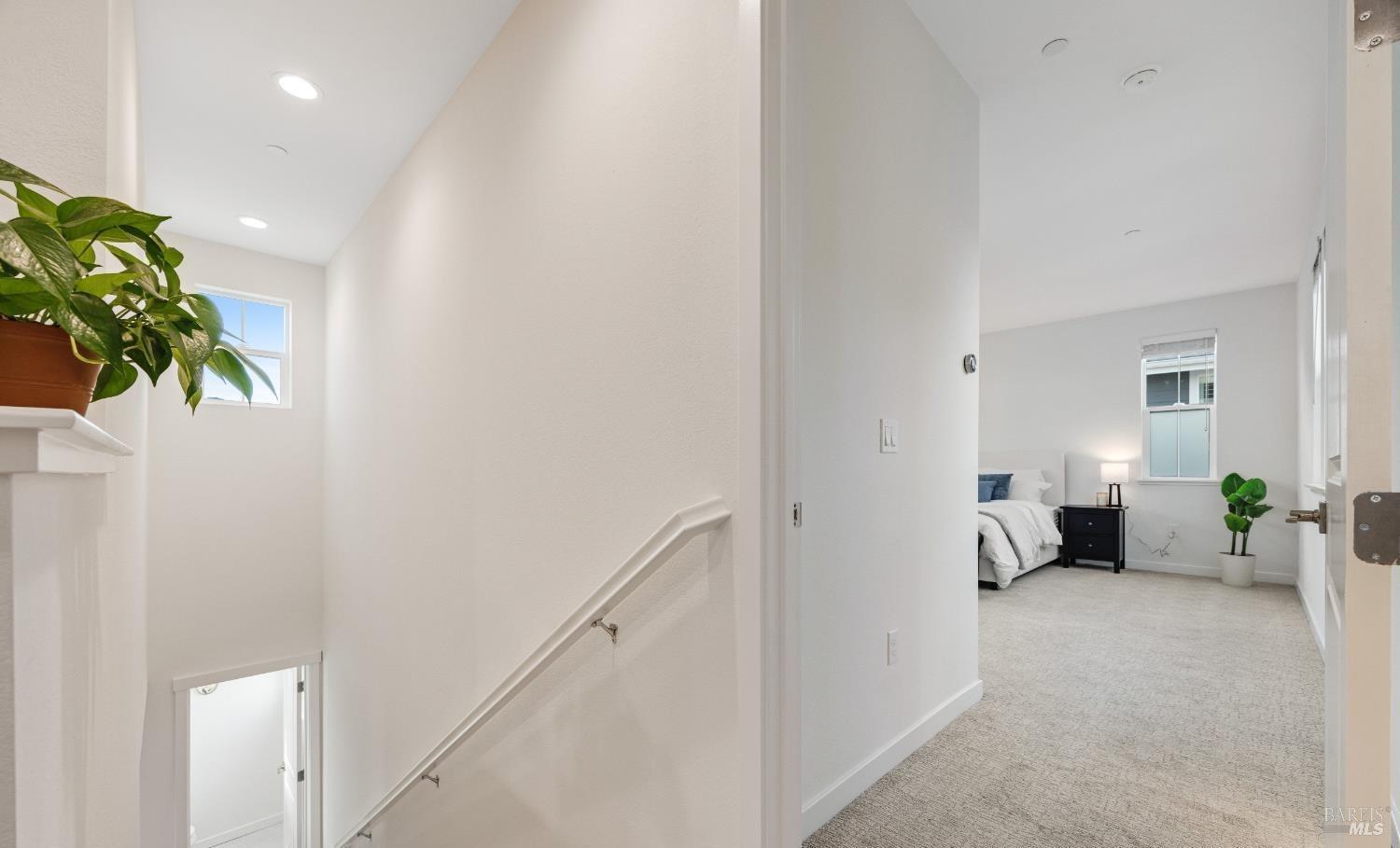 Detail Gallery Image 13 of 30 For 1747 Linden Ln, Santa Rosa,  CA 95404 - 3 Beds | 2/1 Baths