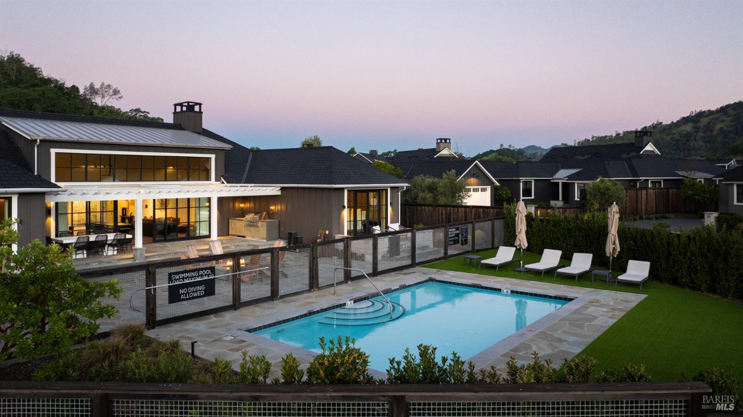 Detail Gallery Image 18 of 40 For 21 Lawley Ln, Calistoga,  CA 94515 - 4 Beds | 4/1 Baths