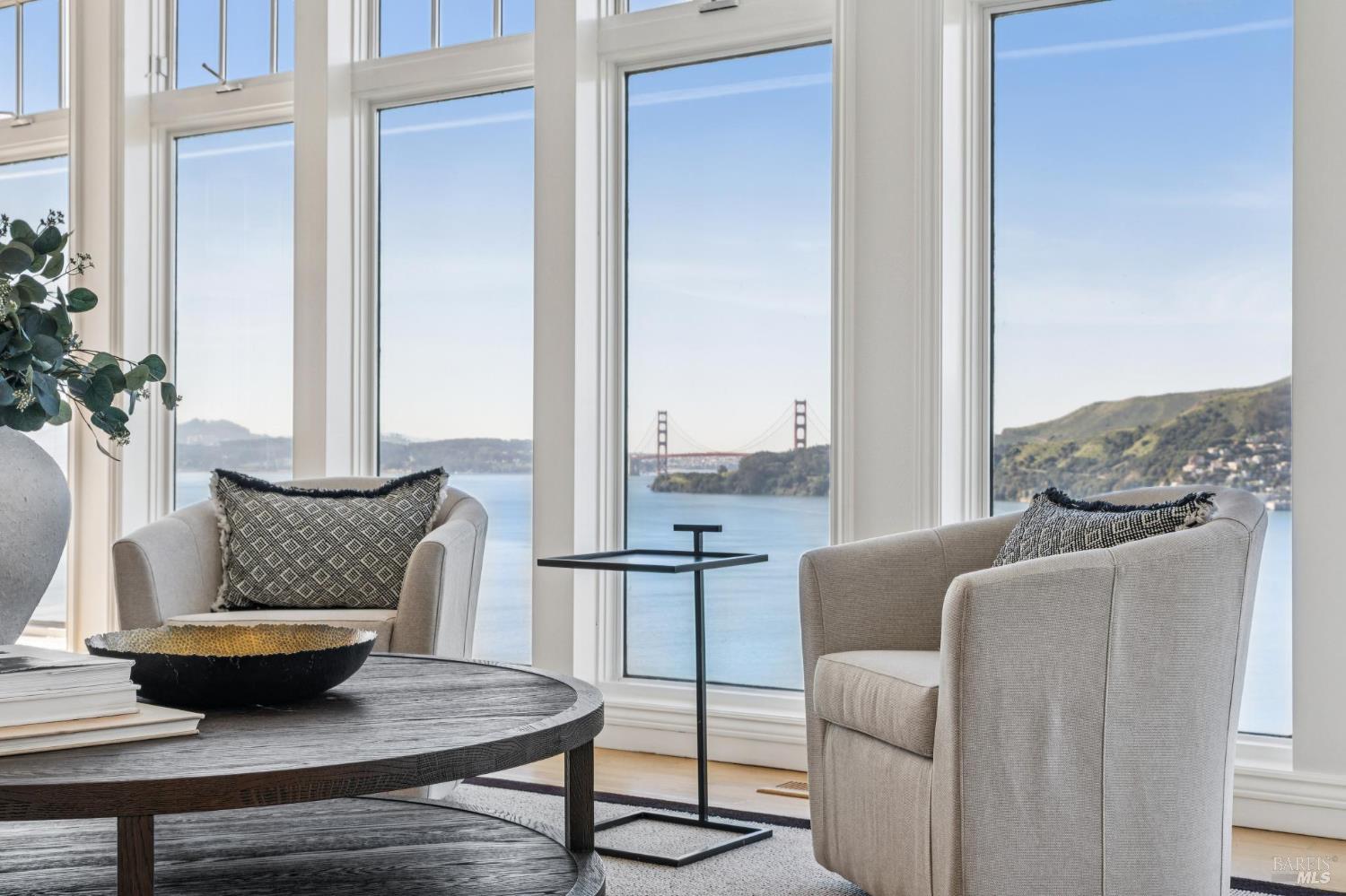 Detail Gallery Image 7 of 60 For 335 Golden Gate Ave, Belvedere,  CA 94920 - 4 Beds | 4/1 Baths