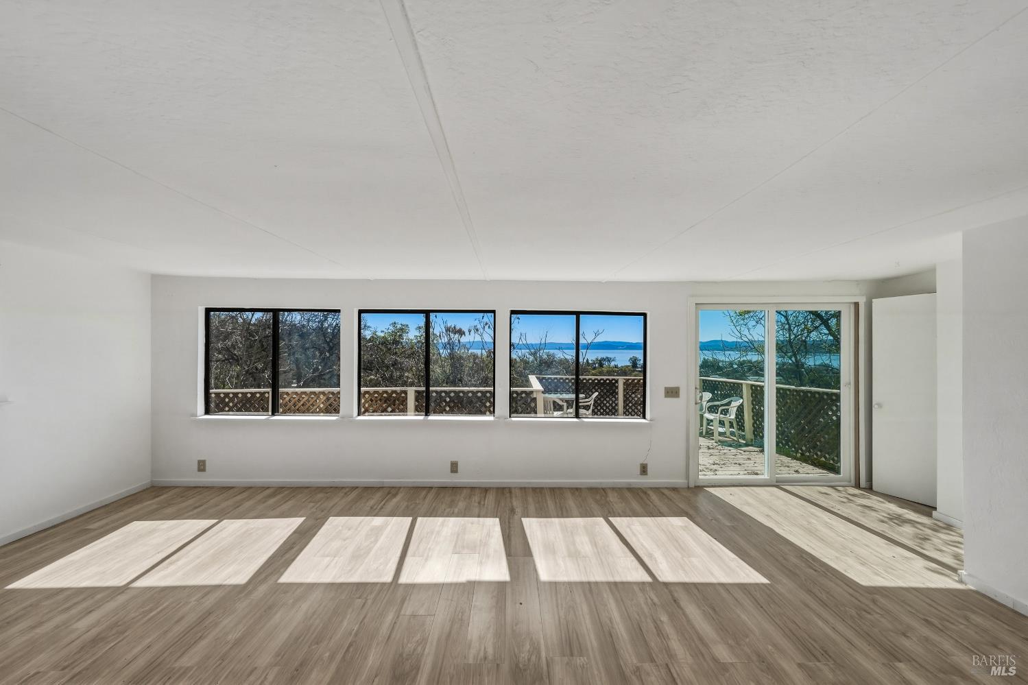 Detail Gallery Image 9 of 47 For 7047 Butte St, Nice,  CA 95464 - 3 Beds | 2 Baths