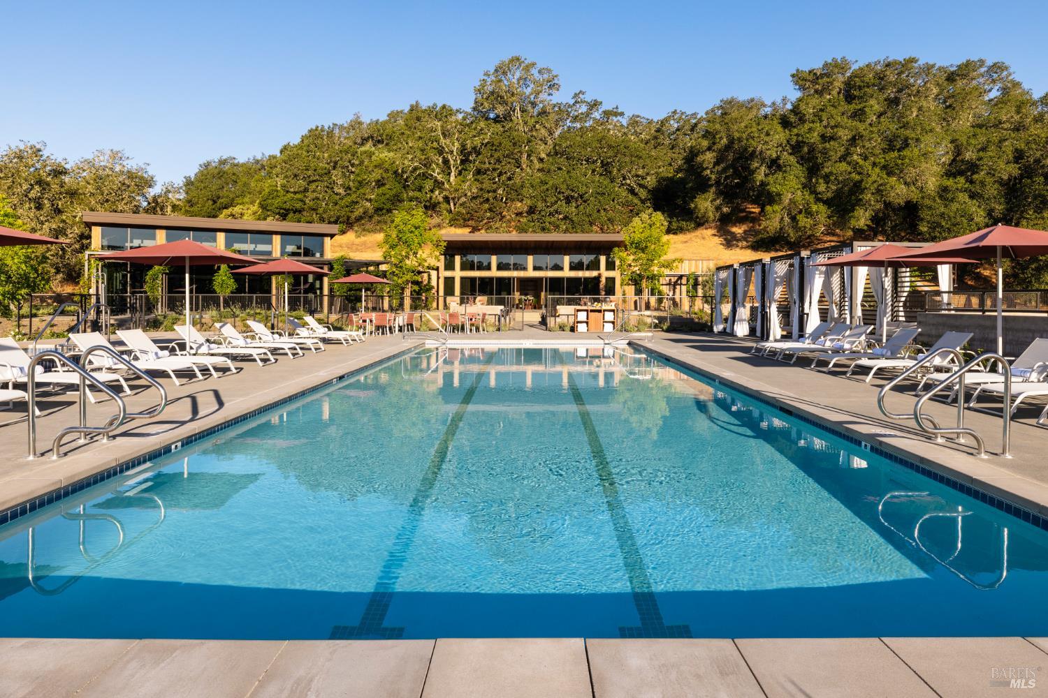 Detail Gallery Image 4 of 11 For 105 Nw Juniper Ct, Healdsburg,  CA 95448 - – Beds | – Baths