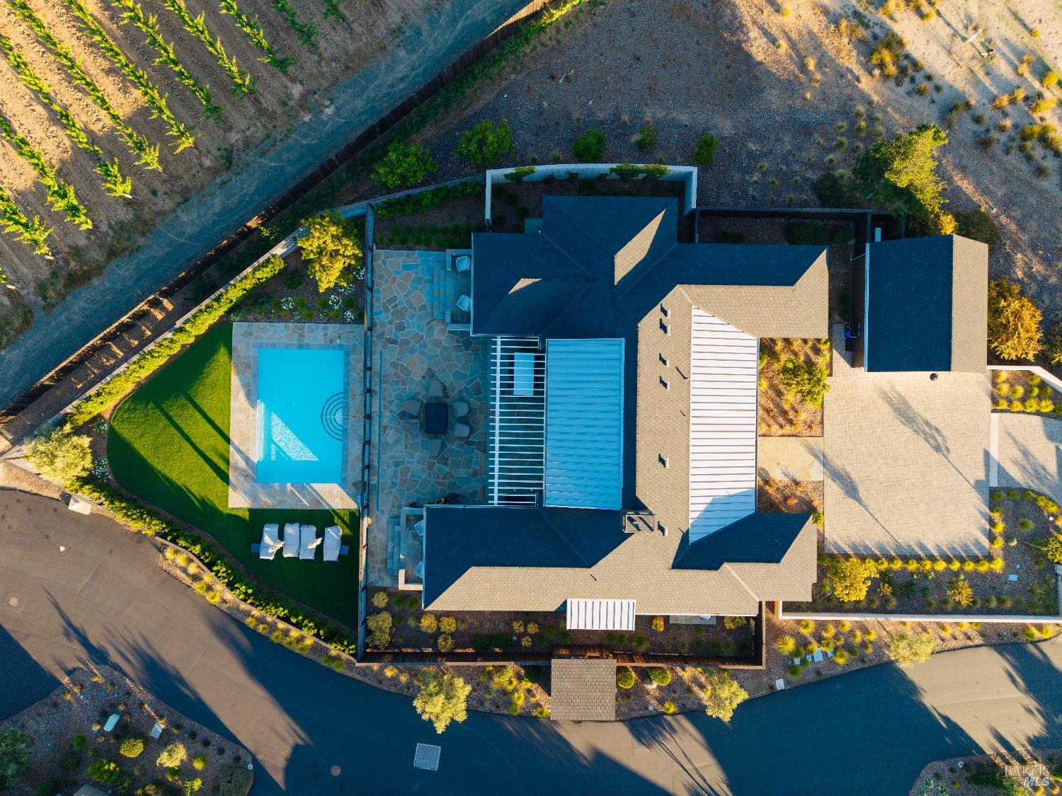 Detail Gallery Image 31 of 40 For 21 Lawley Ln, Calistoga,  CA 94515 - 4 Beds | 4/1 Baths