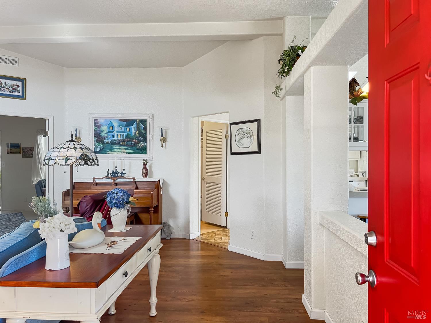 Detail Gallery Image 4 of 30 For 8169 Willow St, Windsor,  CA 95492 - 2 Beds | 2 Baths