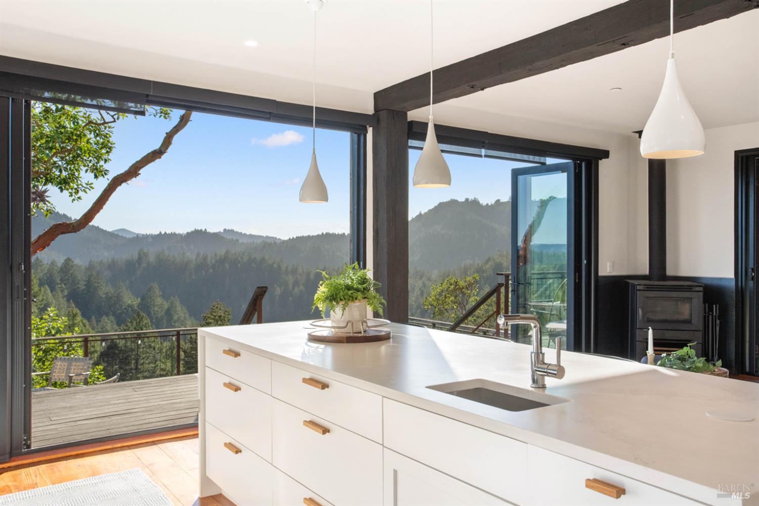 Detail Gallery Image 6 of 45 For 18200 Sweetwater Springs Rd, Guerneville,  CA 95446 - 3 Beds | 3 Baths