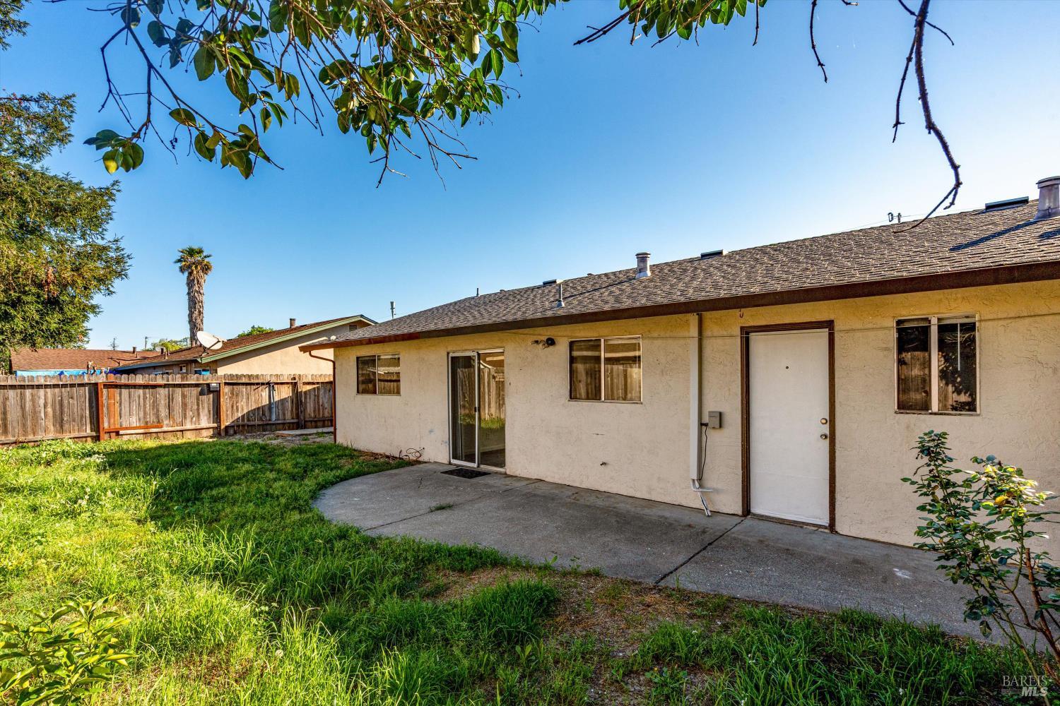 Detail Gallery Image 33 of 36 For 2559 Northcoast St, Santa Rosa,  CA 95403 - – Beds | – Baths