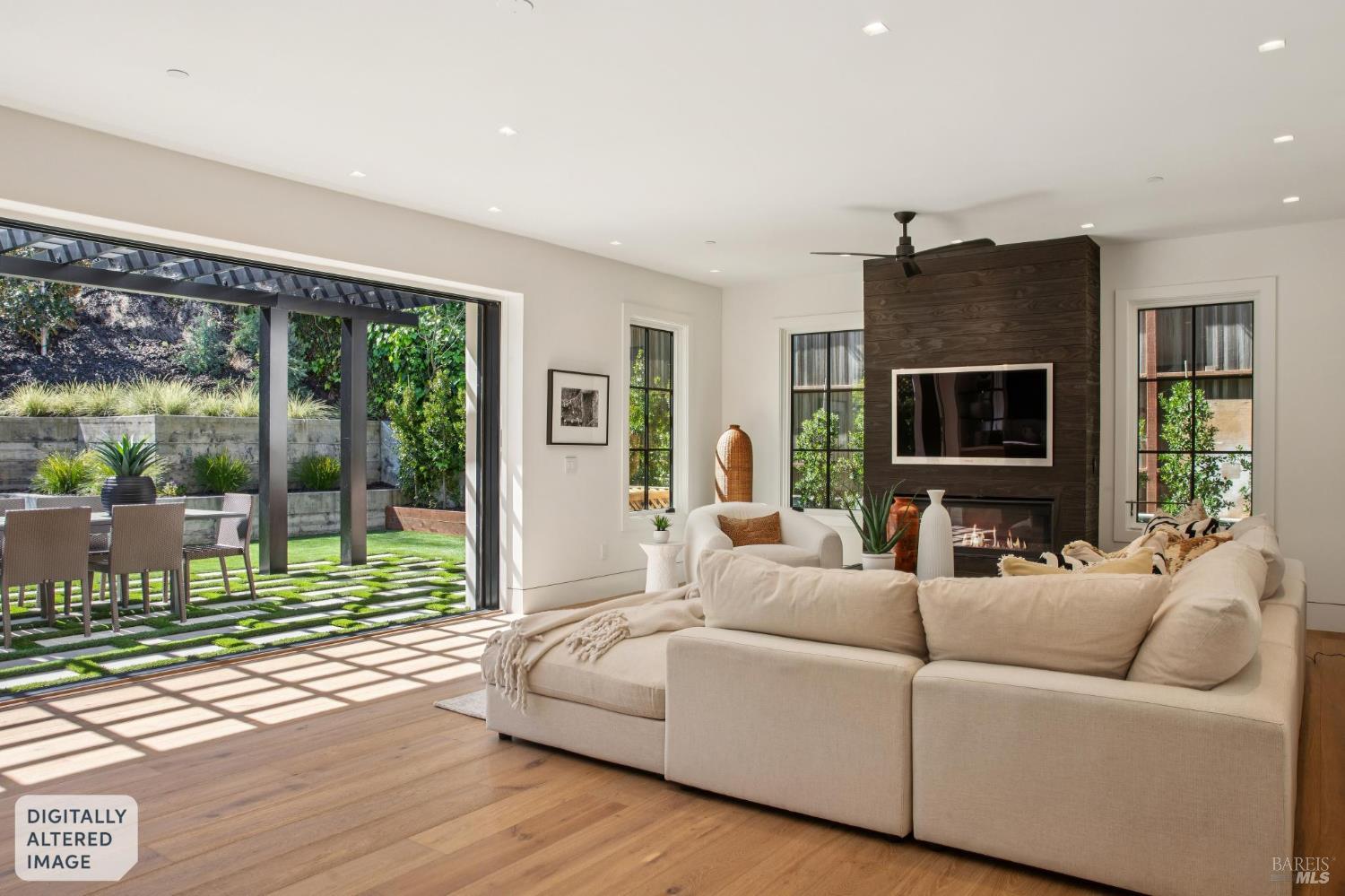 Detail Gallery Image 39 of 94 For 317 Redwood Ave, Corte Madera,  CA 94925 - 4 Beds | 3/1 Baths