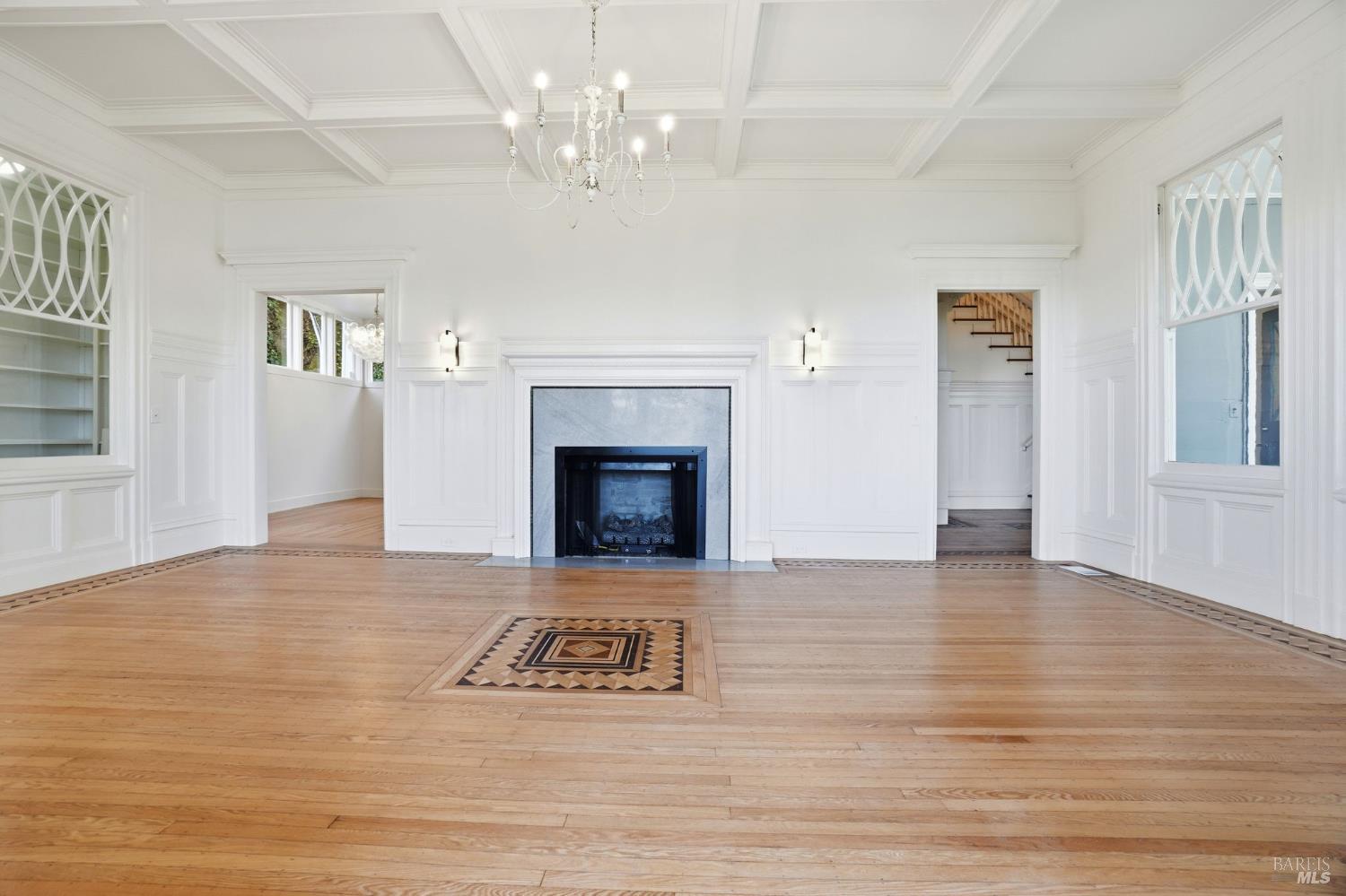 Detail Gallery Image 7 of 98 For 172 Bella Vista Ave a,  Belvedere,  CA 94920 - 4 Beds | 4/1 Baths