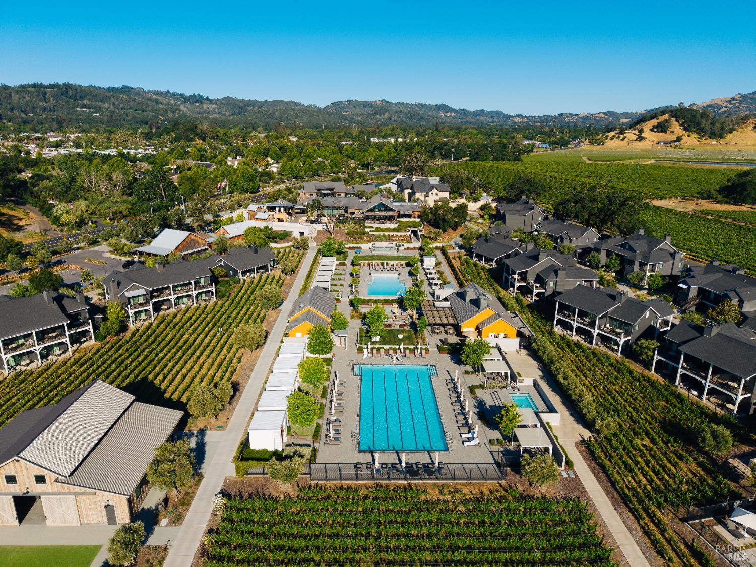 Detail Gallery Image 37 of 40 For 21 Lawley Ln, Calistoga,  CA 94515 - 4 Beds | 4/1 Baths