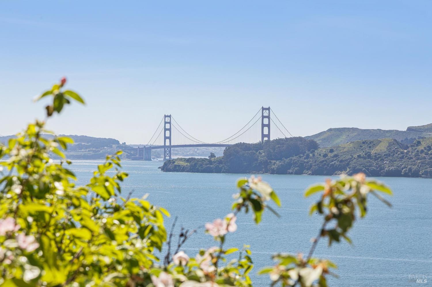 Detail Gallery Image 22 of 60 For 335 Golden Gate Ave, Belvedere,  CA 94920 - 4 Beds | 4/1 Baths