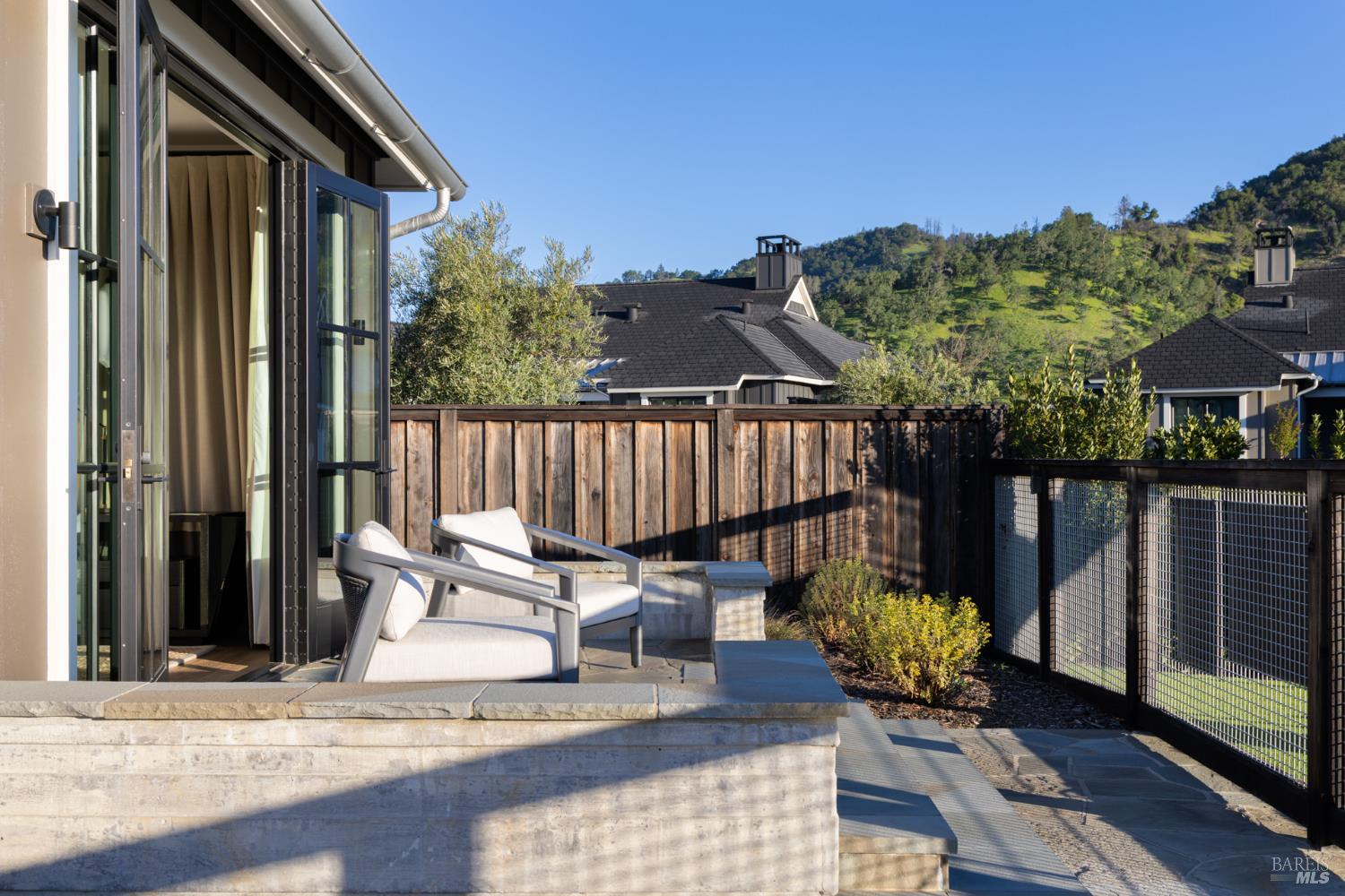 Detail Gallery Image 13 of 40 For 21 Lawley Ln, Calistoga,  CA 94515 - 4 Beds | 4/1 Baths