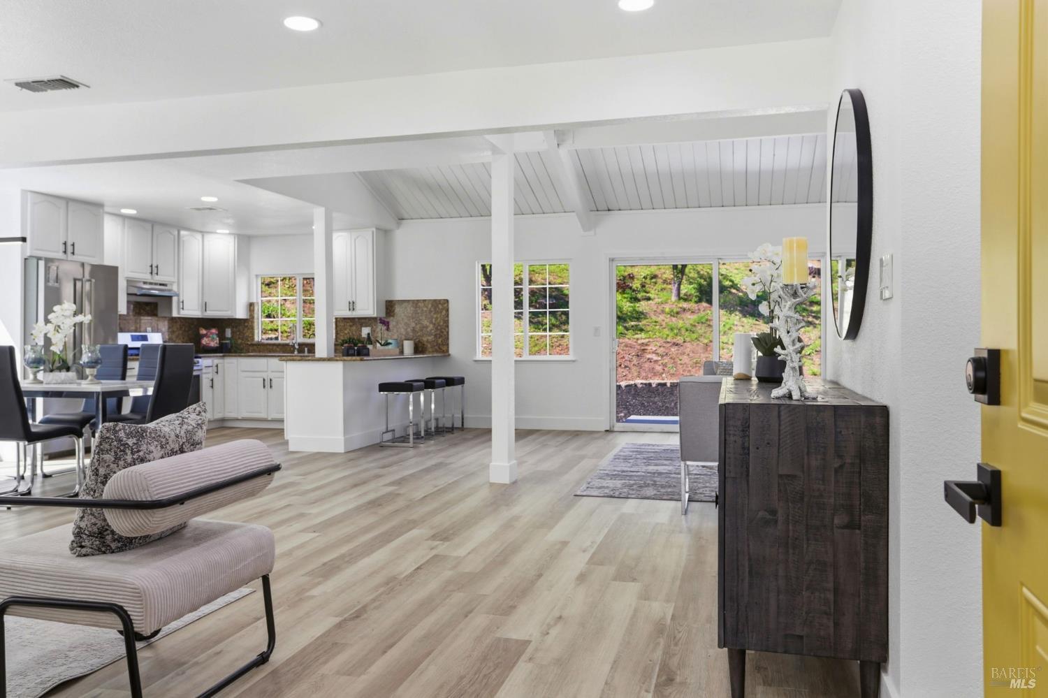 Detail Gallery Image 5 of 35 For 193 Sunrise Way, Vallejo,  CA 94591 - 4 Beds | 2 Baths