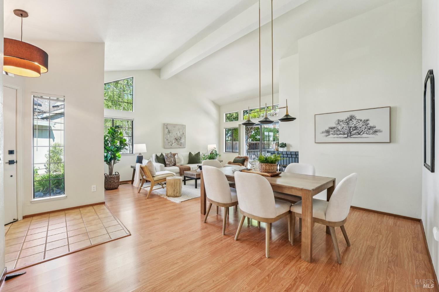 Detail Gallery Image 13 of 67 For 22 Saint Matthews Ct, Sonoma,  CA 95476 - 2 Beds | 2 Baths