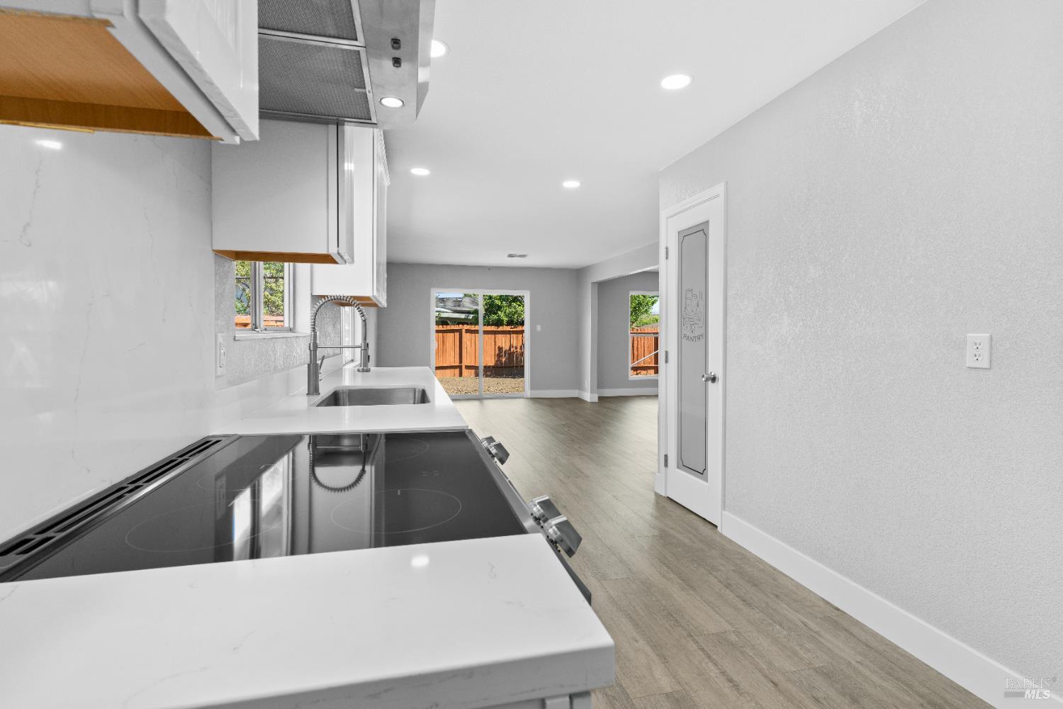 Detail Gallery Image 21 of 46 For 2438 Oceanic Dr, Fairfield,  CA 94533 - 4 Beds | 2 Baths